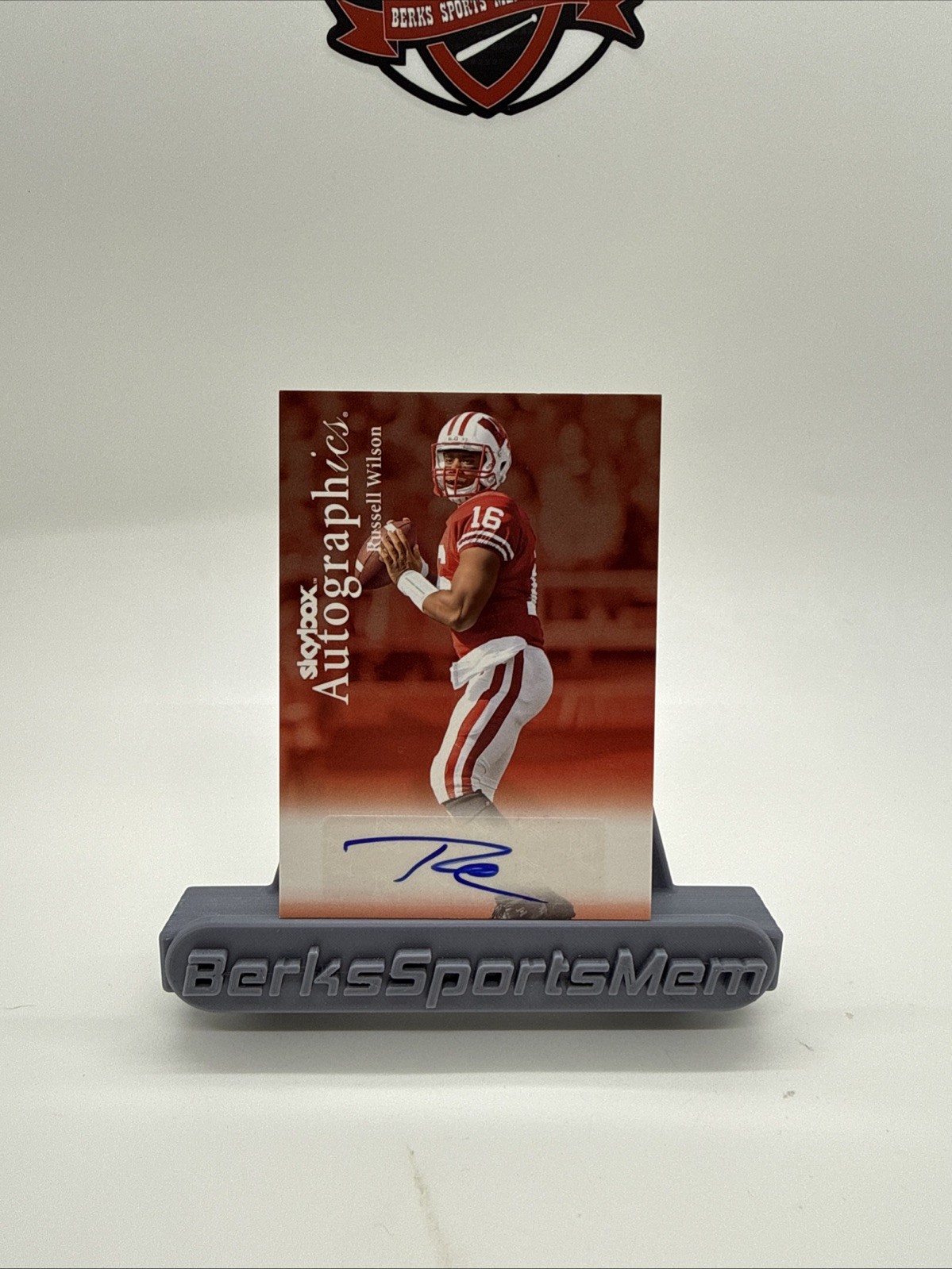 RUSSELL WILSON 2012 FLEER RETRO ROOKIE AUTO SKYBOX 99AU-RW MINT CONDITION!