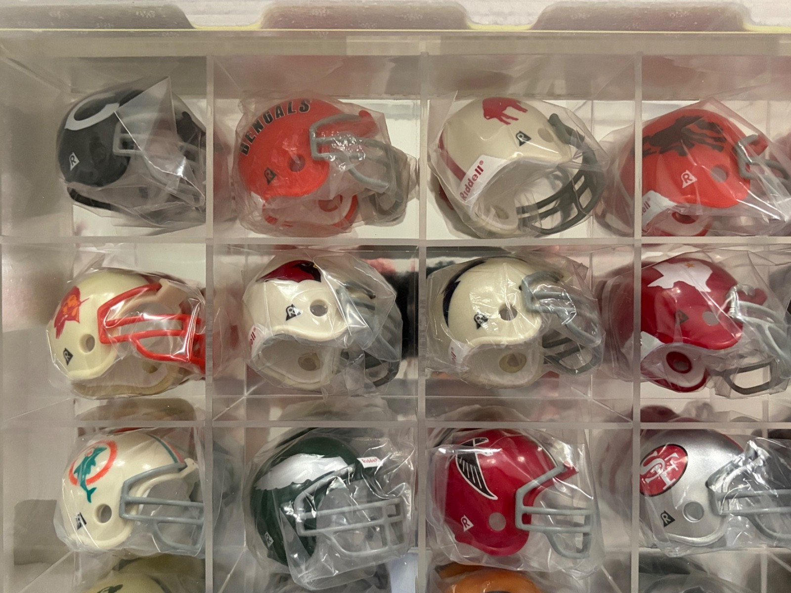 VINTAGE THROWBACK HELMET COLLECTION BUY RIDDELL IN BOX
