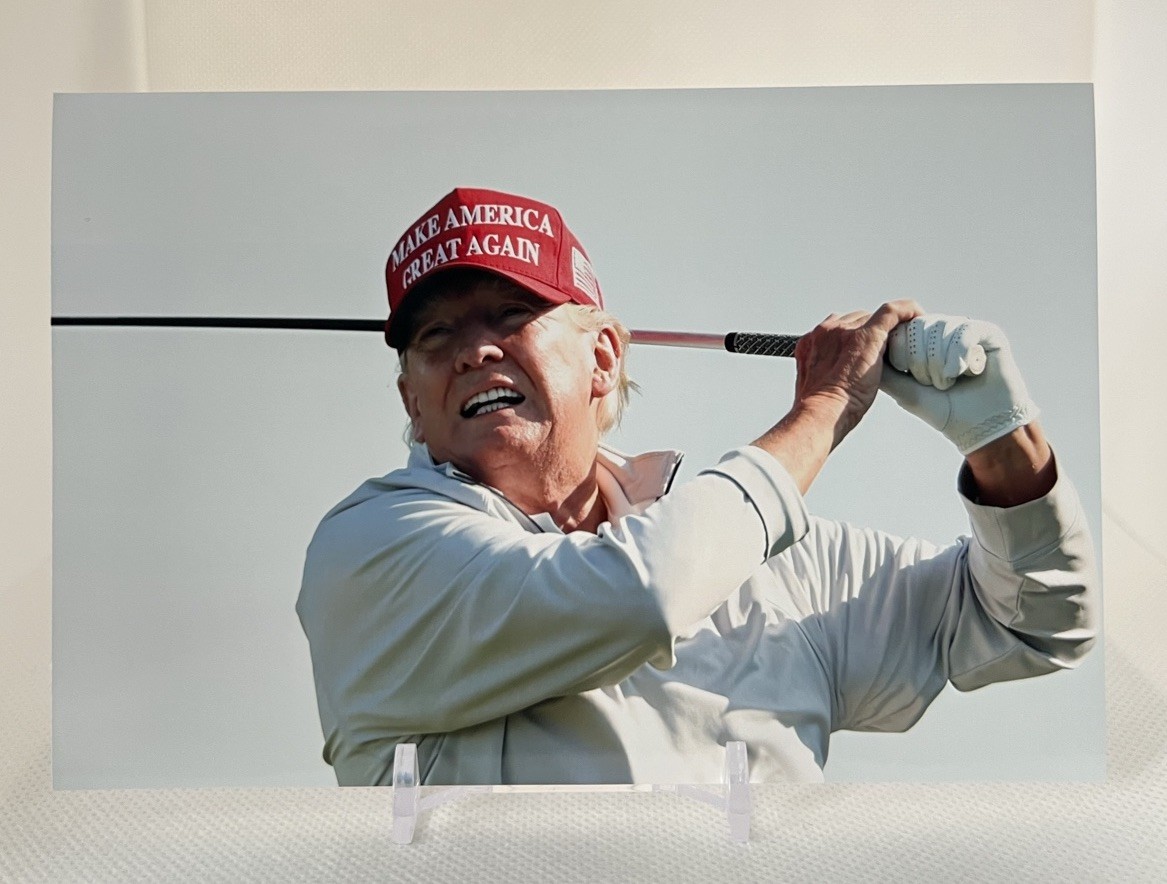 Donald Trump Golf Swing Pose – 4×6 Photo 🔥🔥