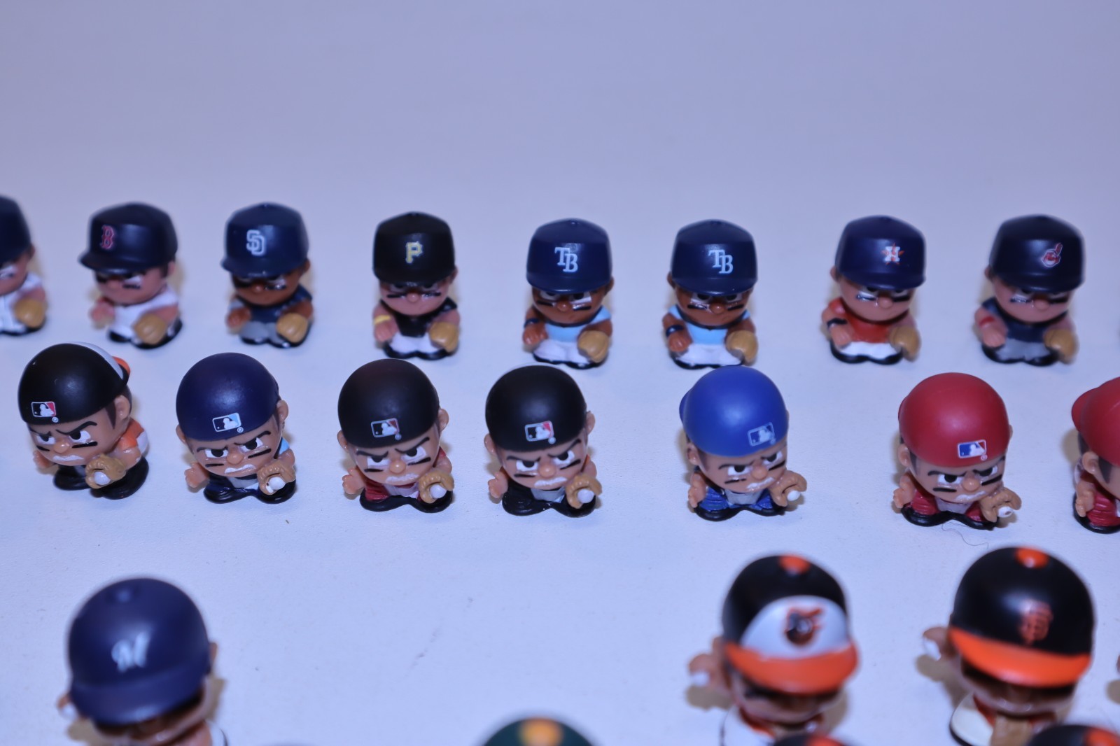 Lot of MLB TeenyMates PVC 1″ Figures Series 1-4 with 9 Rares Checklists Puzzles