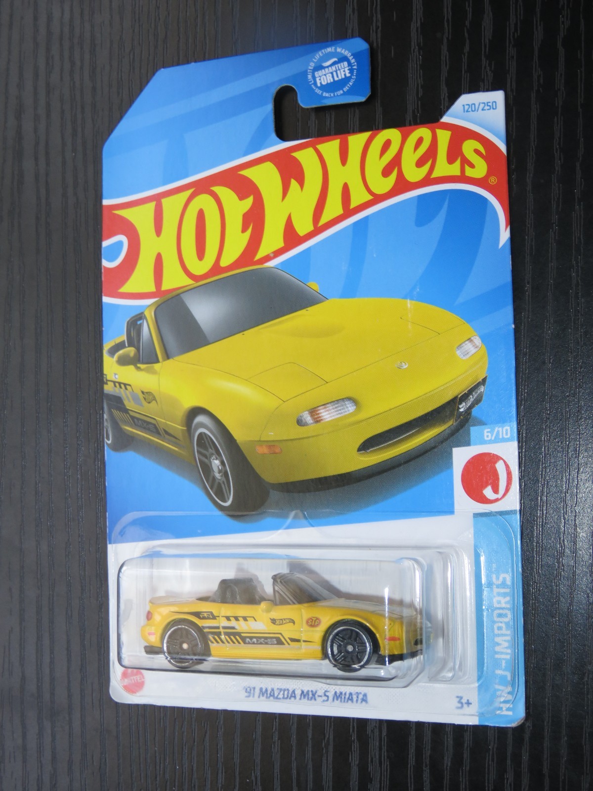 Hot Wheels – Matchbox with MICHIGAN WOLVERINES Decals One-Of-A-Kind