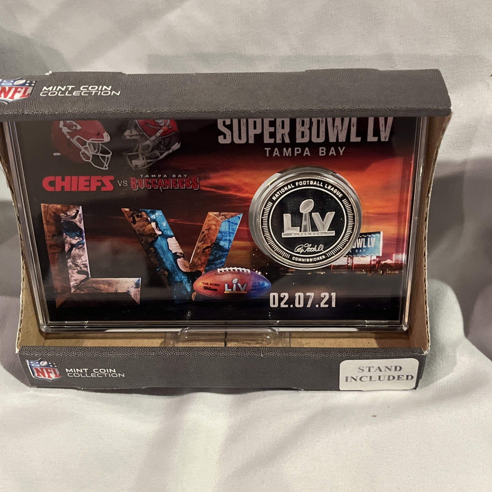 Highland Mint Super Bowl LV Chiefs VS Buccaneers Commemerative Coin Orig Pkg!!