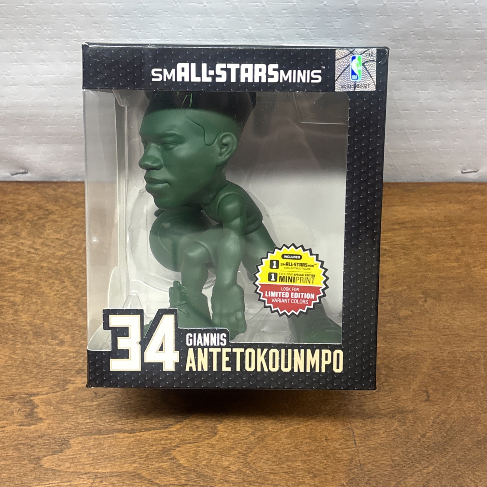 Giannis Antetokounmpo NBA smALL-STARS Collectible Figure RARE GREEN VARIANT