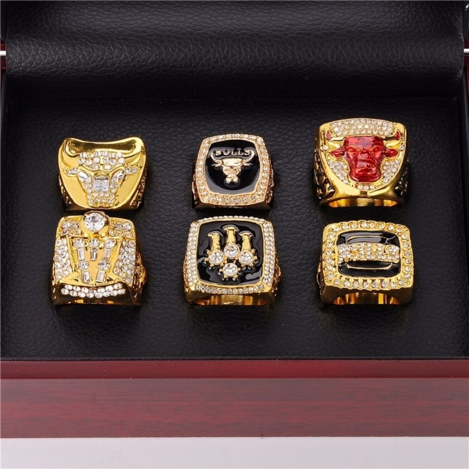 6pcs Michael Jordan Chicago Bulls Championship Rings Set With Wooden Case