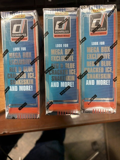 2025-26 Panini Donruss Basketball Mega Box Brand New-CREASES/DENTS