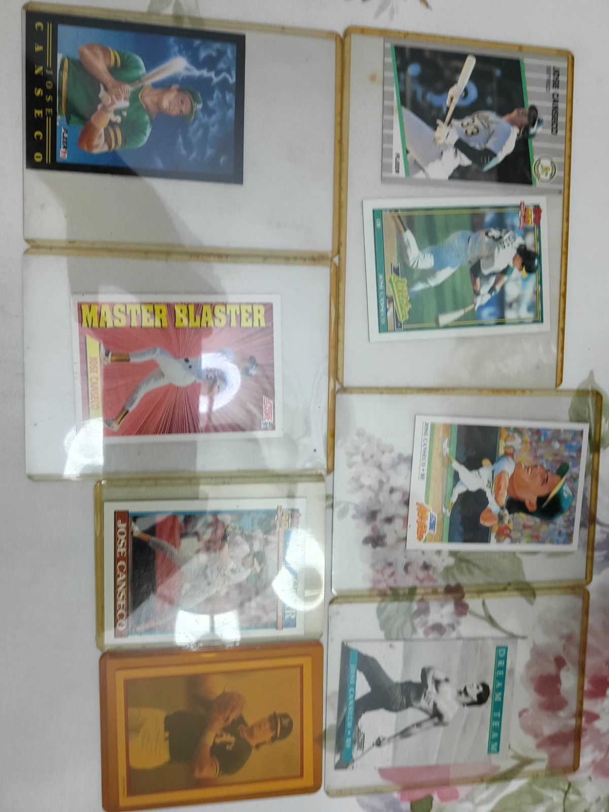Mixed lot of Jose Canseco cards in plastic Card Holders – MLB Baseball
