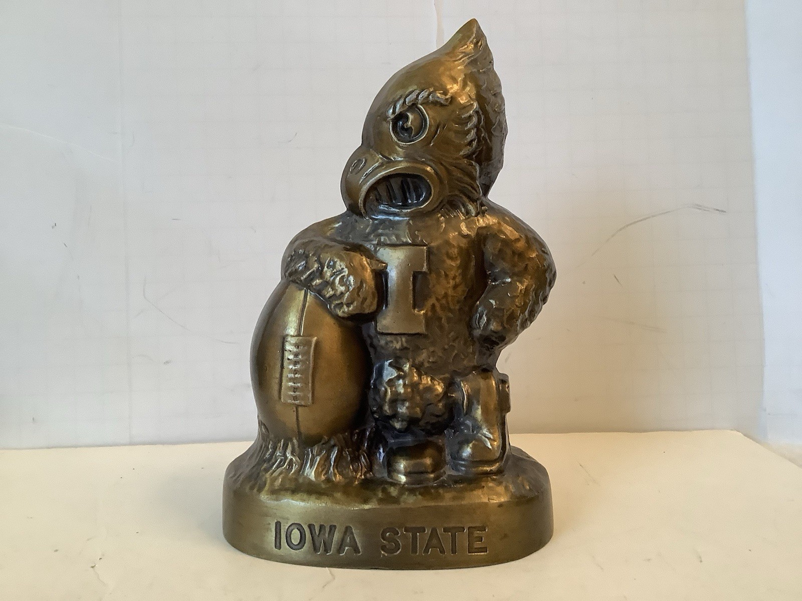 Iowa State University ISU Cyclones Mascot Cy The Cardinal 6.75″ Metal Bank