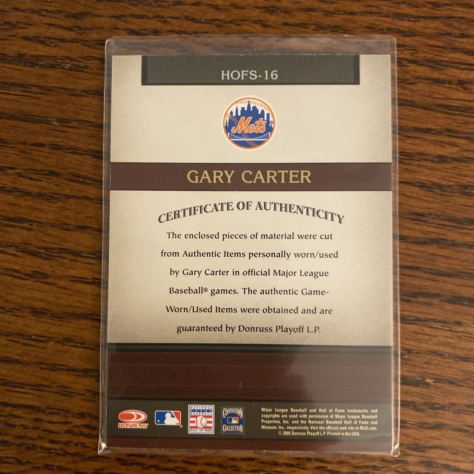 2005 DONRUSS GREATS HALL OF FAME SOUVENIRS BAT #HOFS-16 GARY CARTER HOF