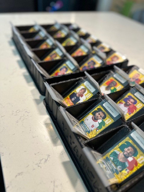 * YOU PICK * 2026 Panini FIFA Stickers IRQ IRAQ – GOLD CRUMPLE Limited
