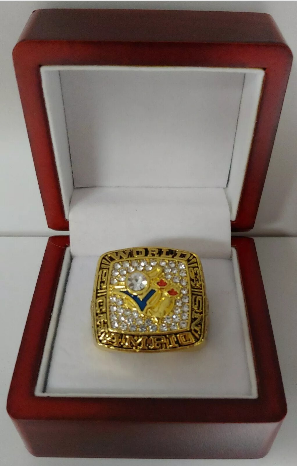 Joe Carter – 1993 Toronto Blue Jays World Series Ring With Wooden Display Box