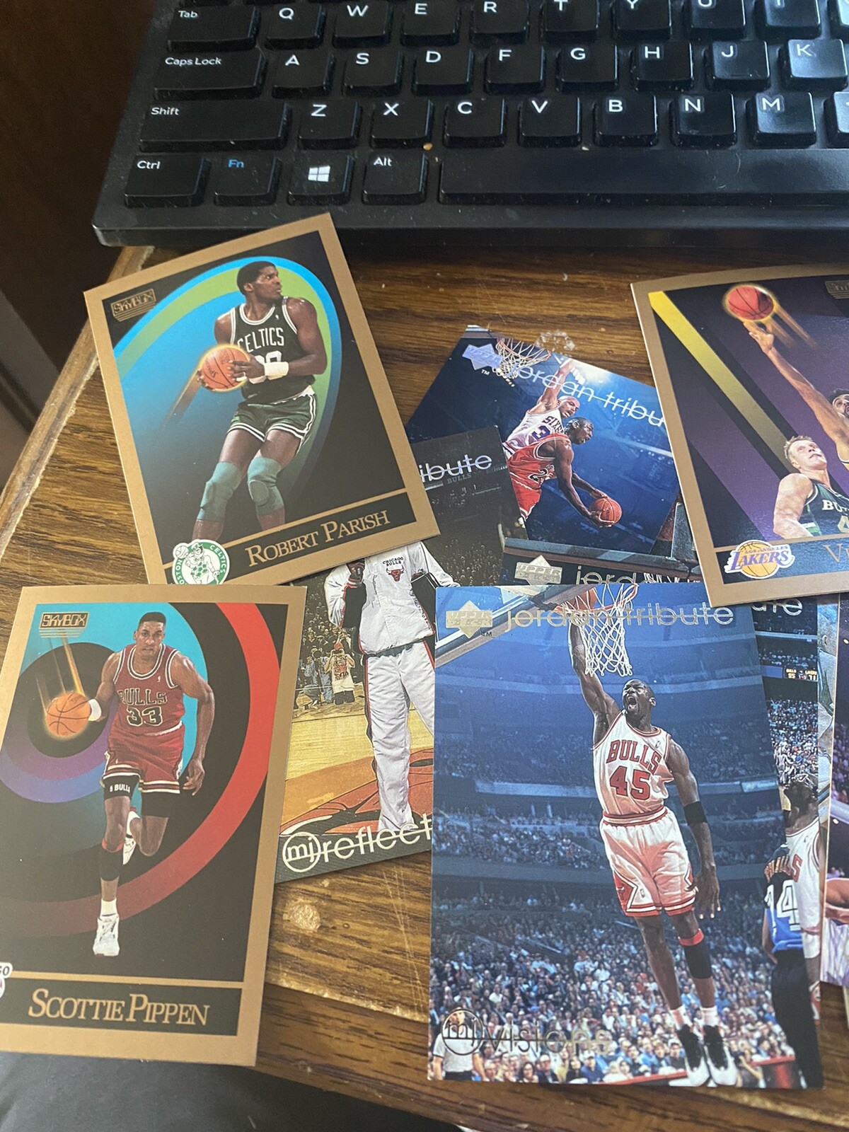 LOT OF OLD Vintage UNOPENED BASKETBALL CARDS PACKS Superstars NBA Card Bonuses