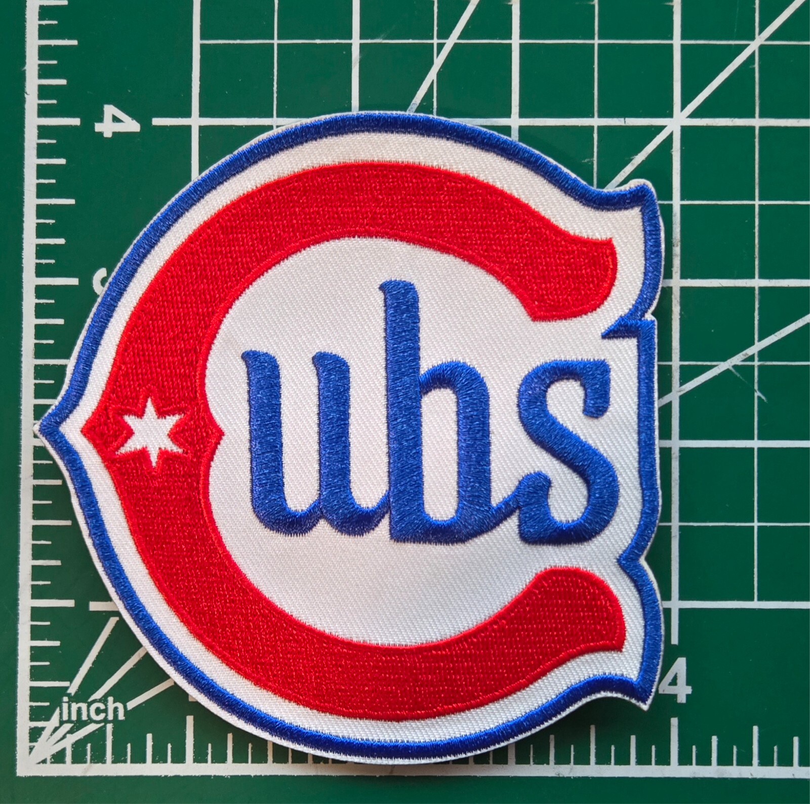 Chicago Cubs 4″ New Iron /Sew On Embroidered Patch ~ Free Tracking!