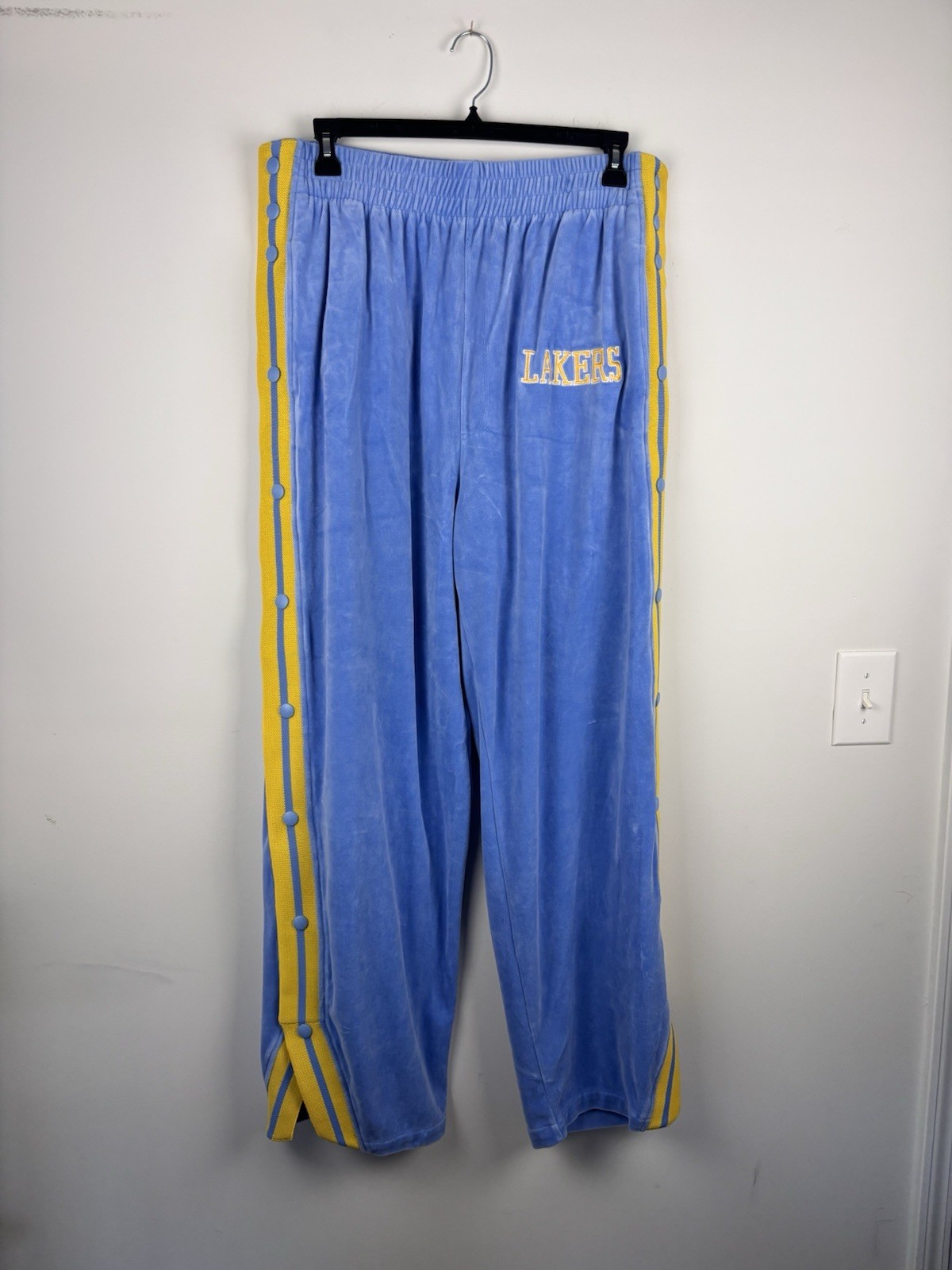 VTG G-III Mens XXL MPLS Lakers Velour Tear Away Pants Minneapolis Throwback Y2K