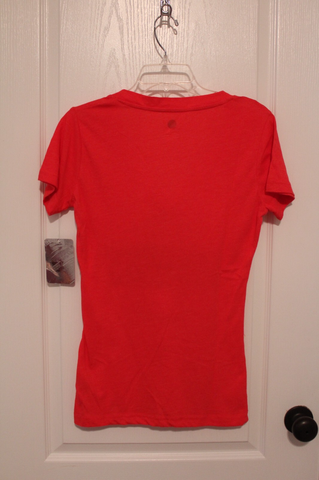 NWT Detroit Redwings NHL S/S V-neck Polyester Rayon Tee T-shirt Womens M 8/10