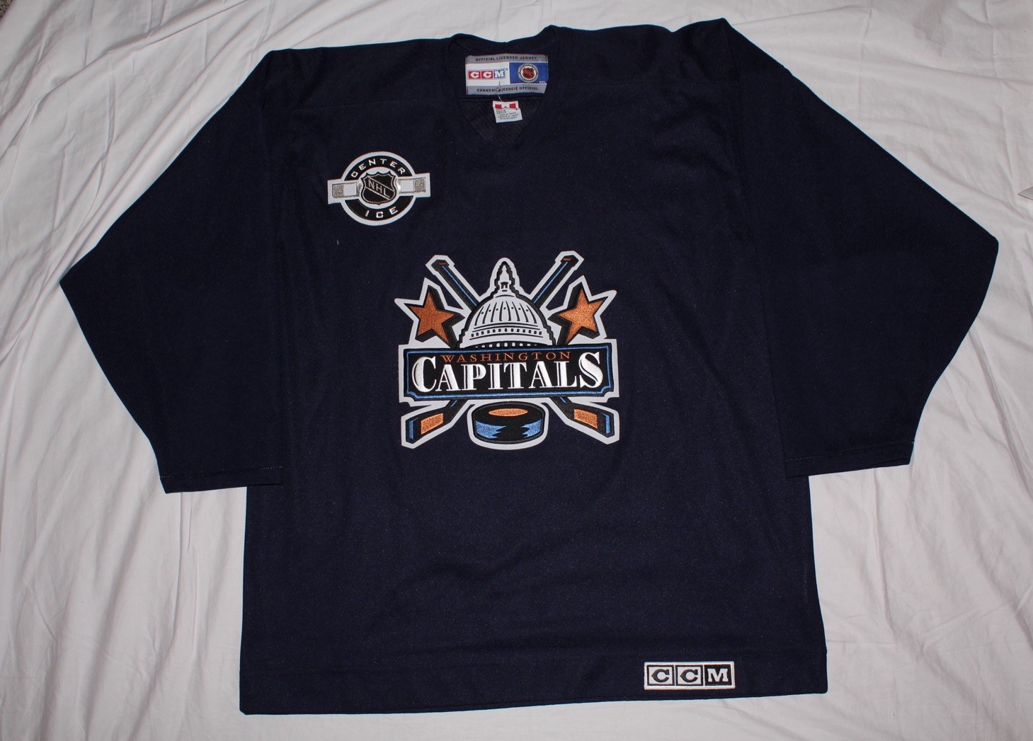 Vintage CCM NHL Washington Capitals Black Hockey Jersey Mens L Center Ice