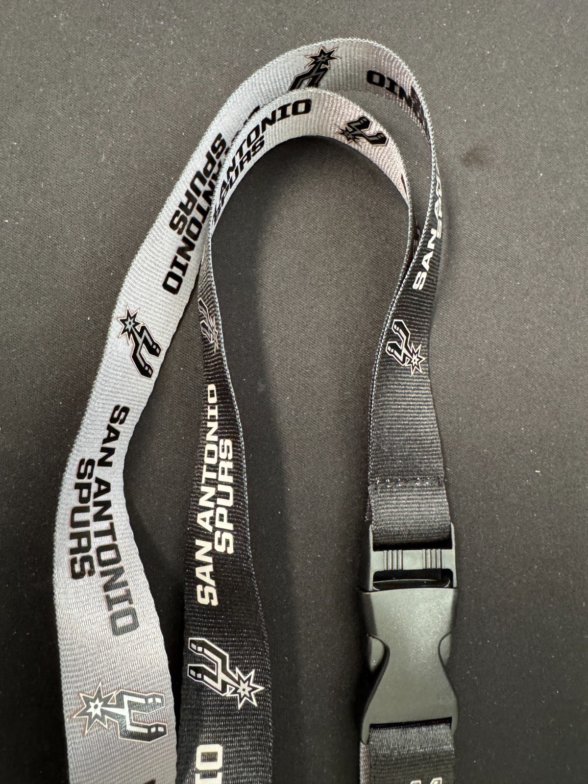 San Antonio Spurs Logo NBA Lanyard w Detachable Key Chain Reversible Black/Gray