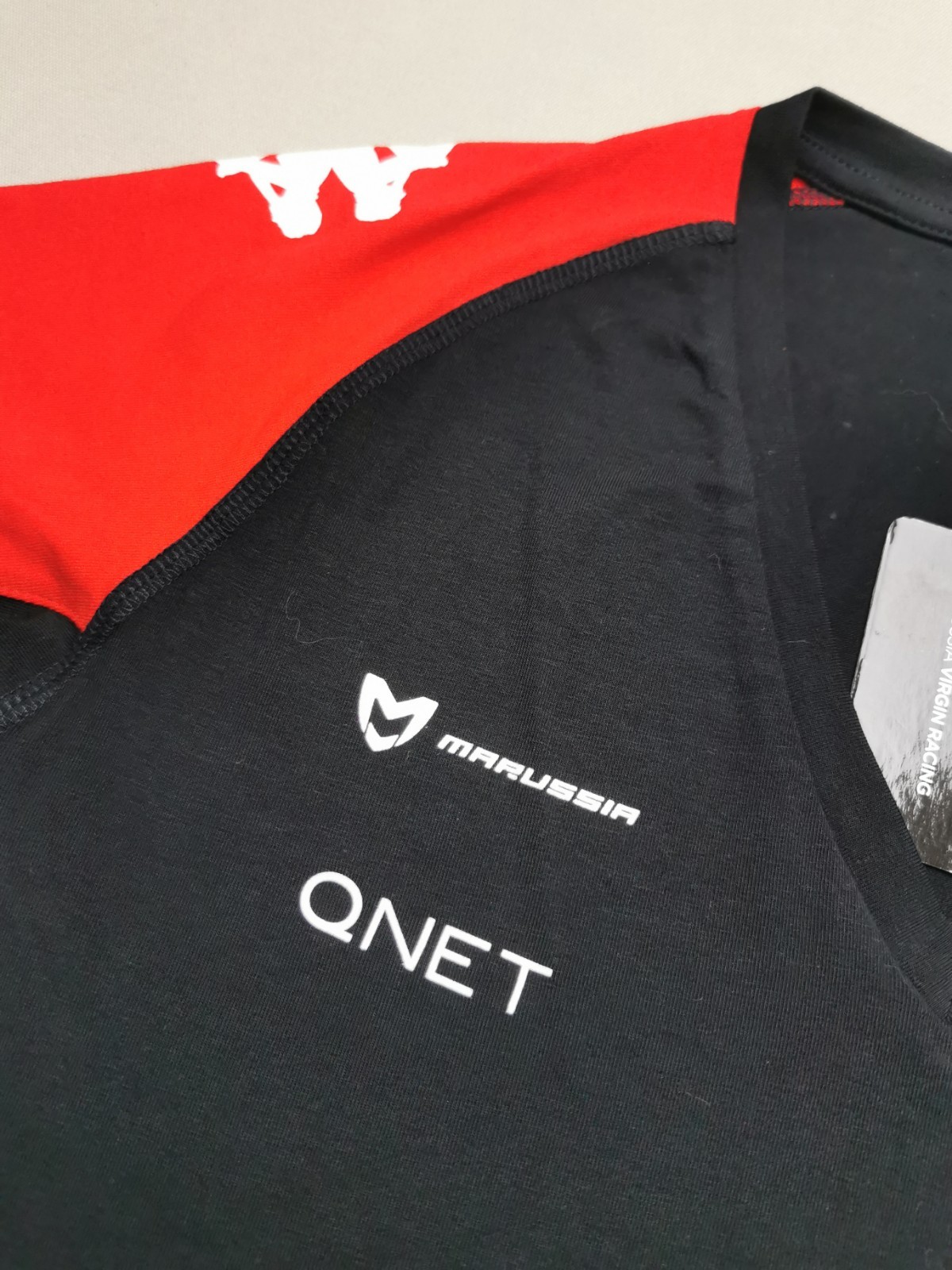 MARUSSIA VIRGIN RACING F1 TEAM Women UK S 2010-11 Team T-Shirt NEW Black V-Neck