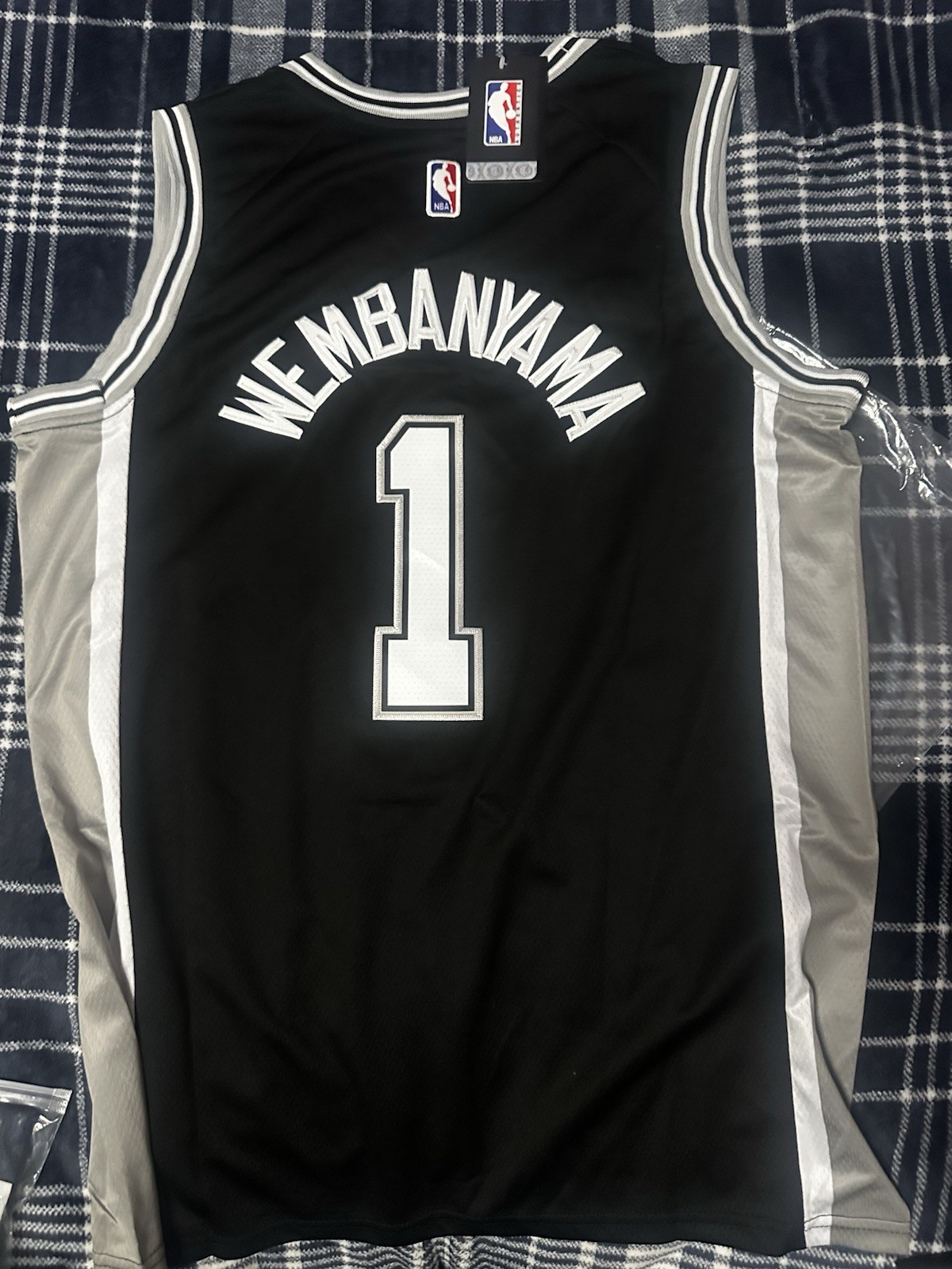 Victor Wembanyama-San Antonio Spurs-Black Nike Jersey- Large