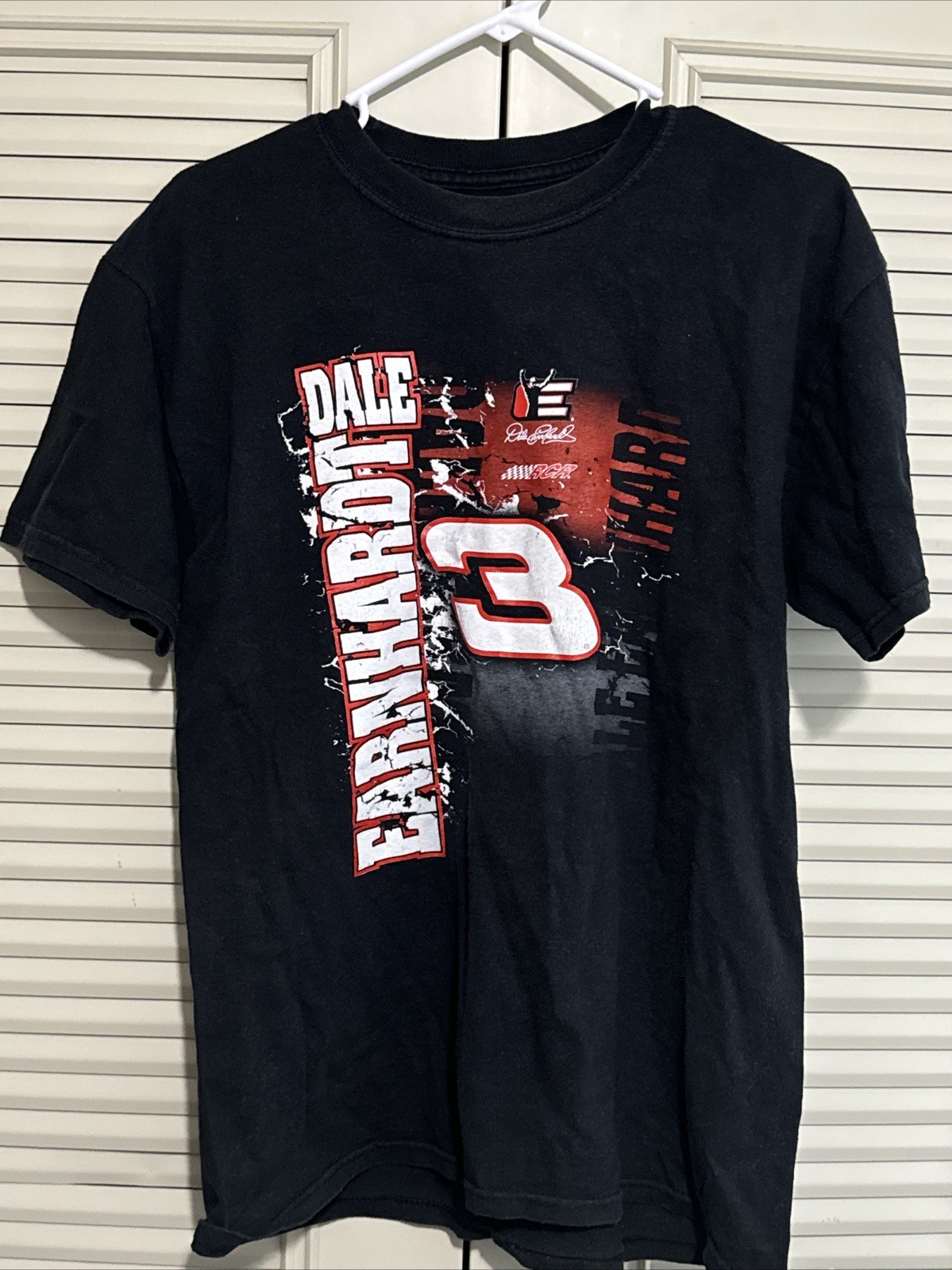 Dale Earnhardt T-shirt Size M Medium Winner Circle 3 Car Back Graphic Vintage