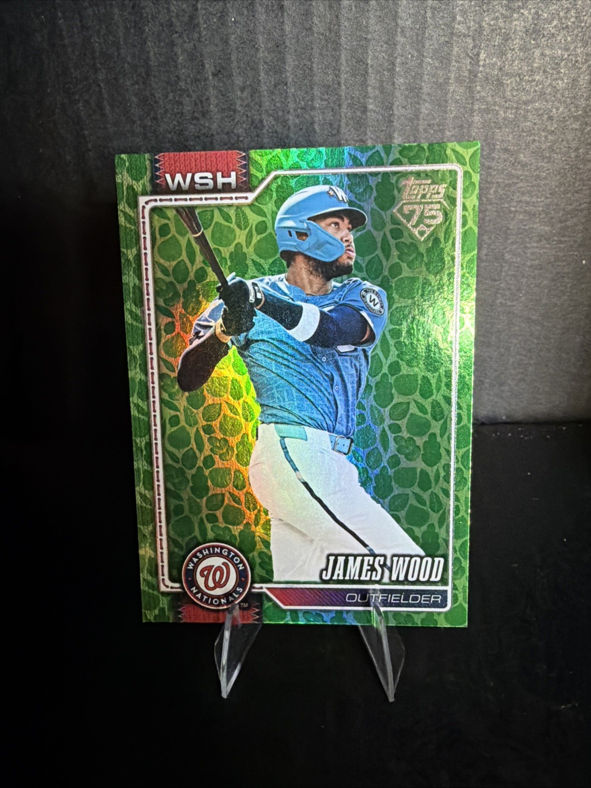2026 Topps Series 1 – James Wood #349 Holiday Foil Green