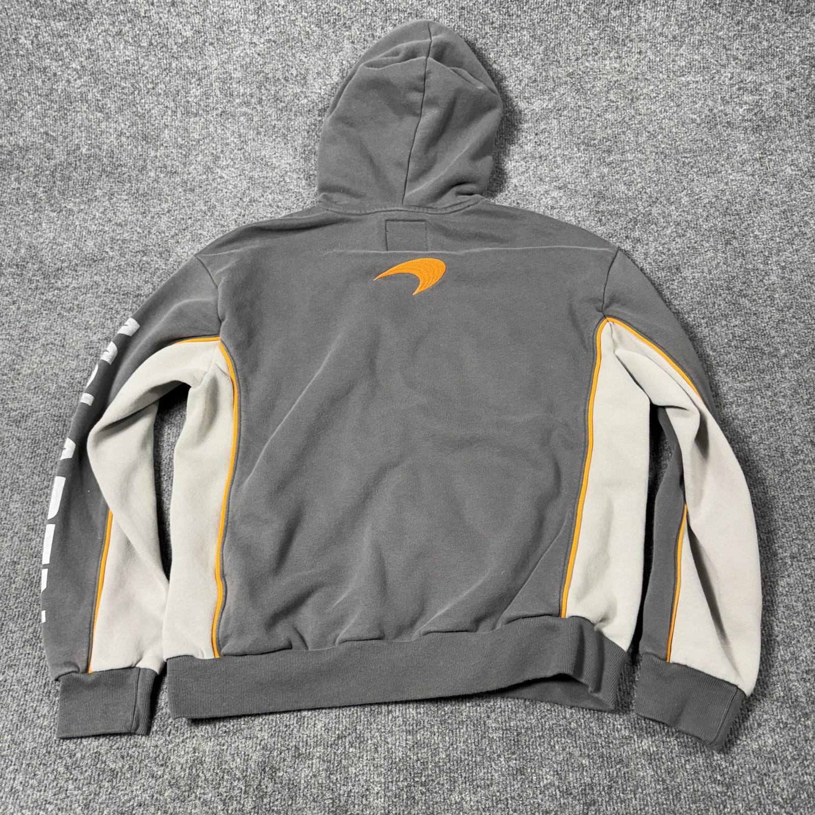 McLaren Formula 1 Team Hoodie Sweatshirt Mens Large Gray F1 Hollister Racing