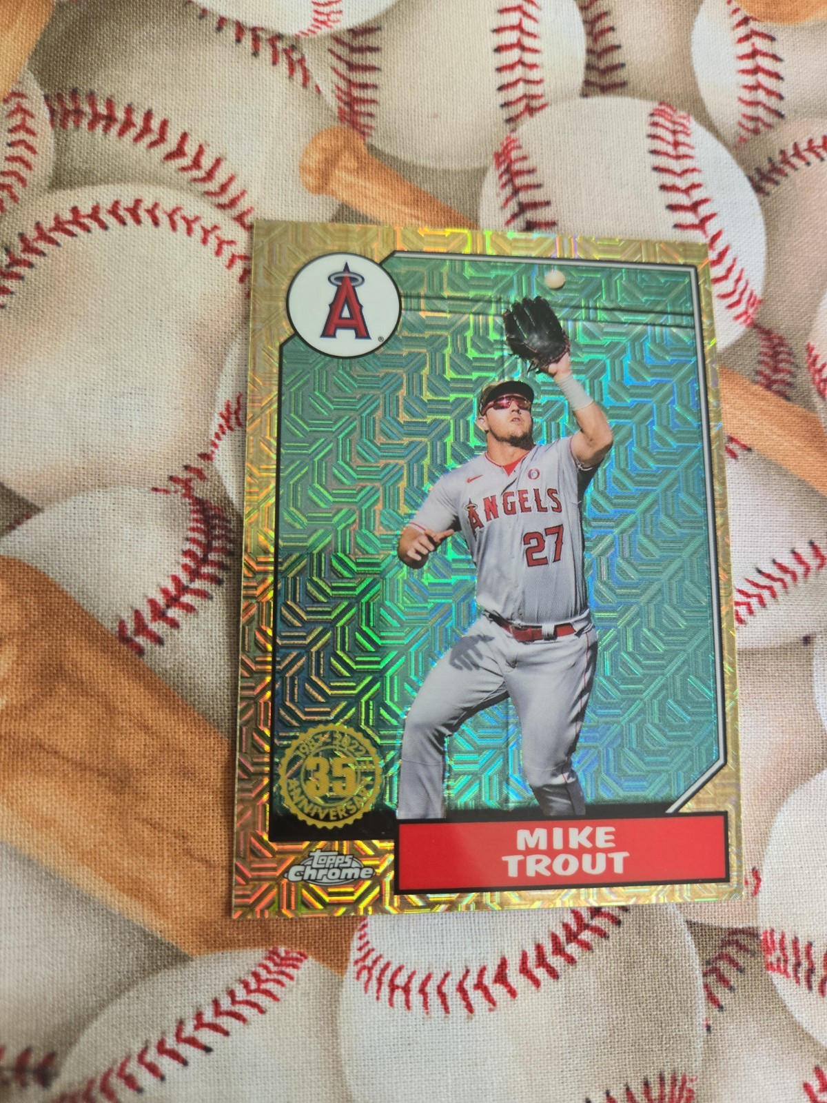 2022 Topps Series 1 – 1987 Topps Chrome Silver Pack Mojo Mike Trout #T87C-50