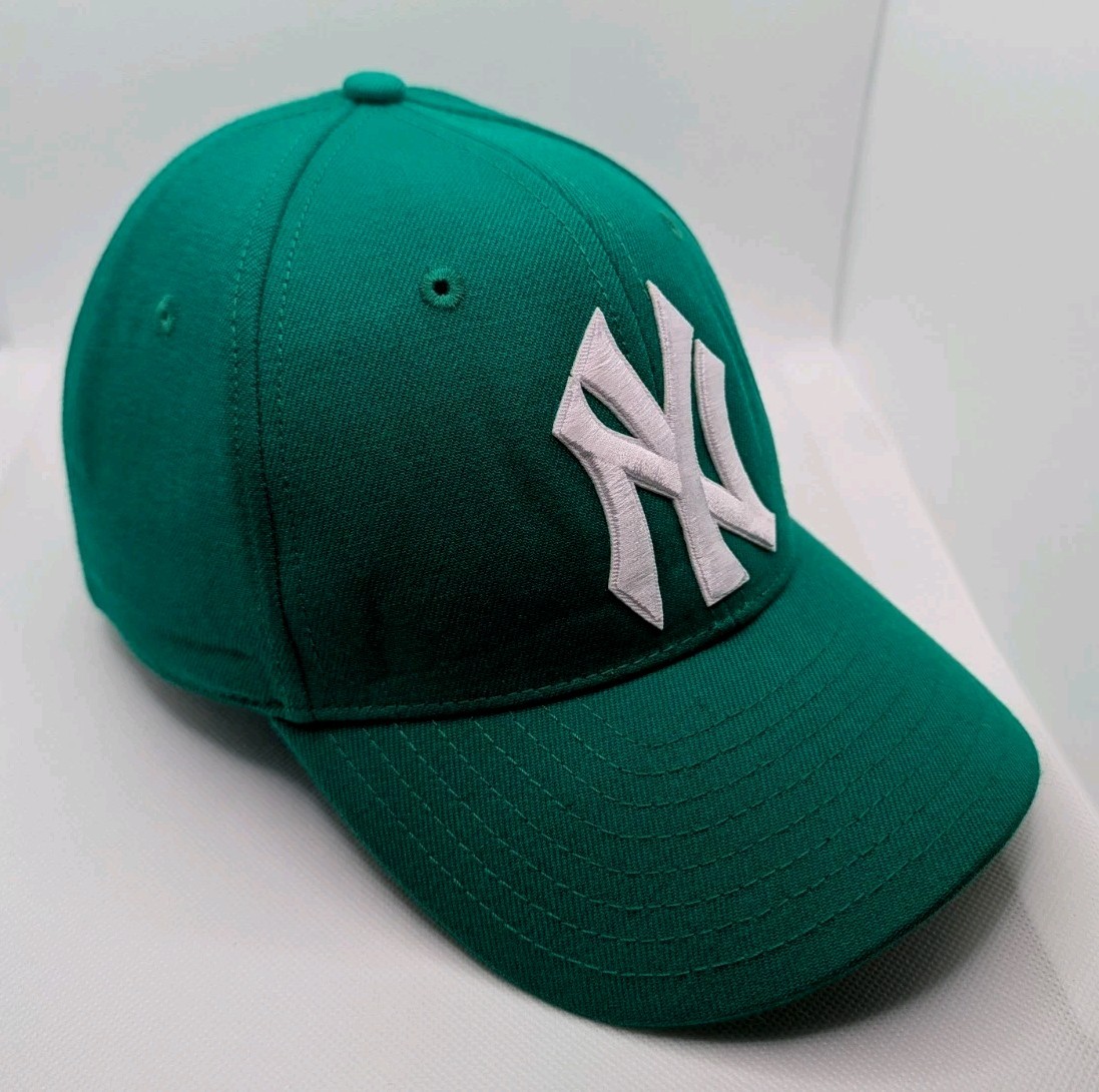 New Era NY Yankees Baseball Hat for Adults. Adjustable Snapback