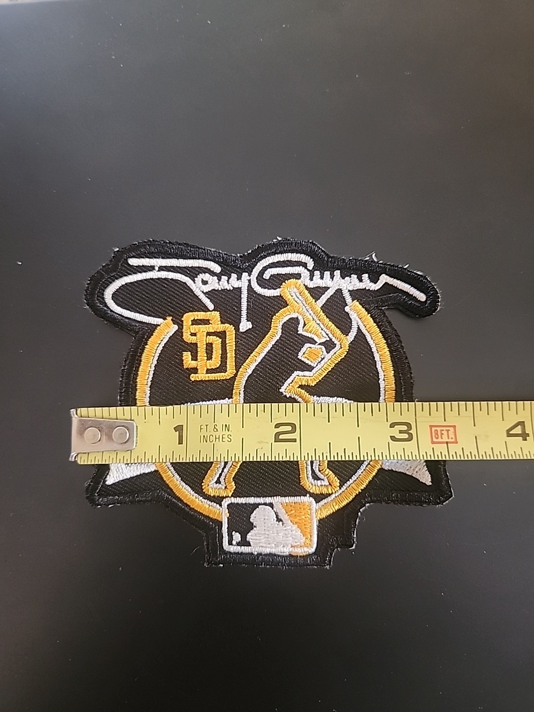Tony Gwynn Retirement 2001 San Diego Padres Embroidered 3 in Iron Sew On Patch