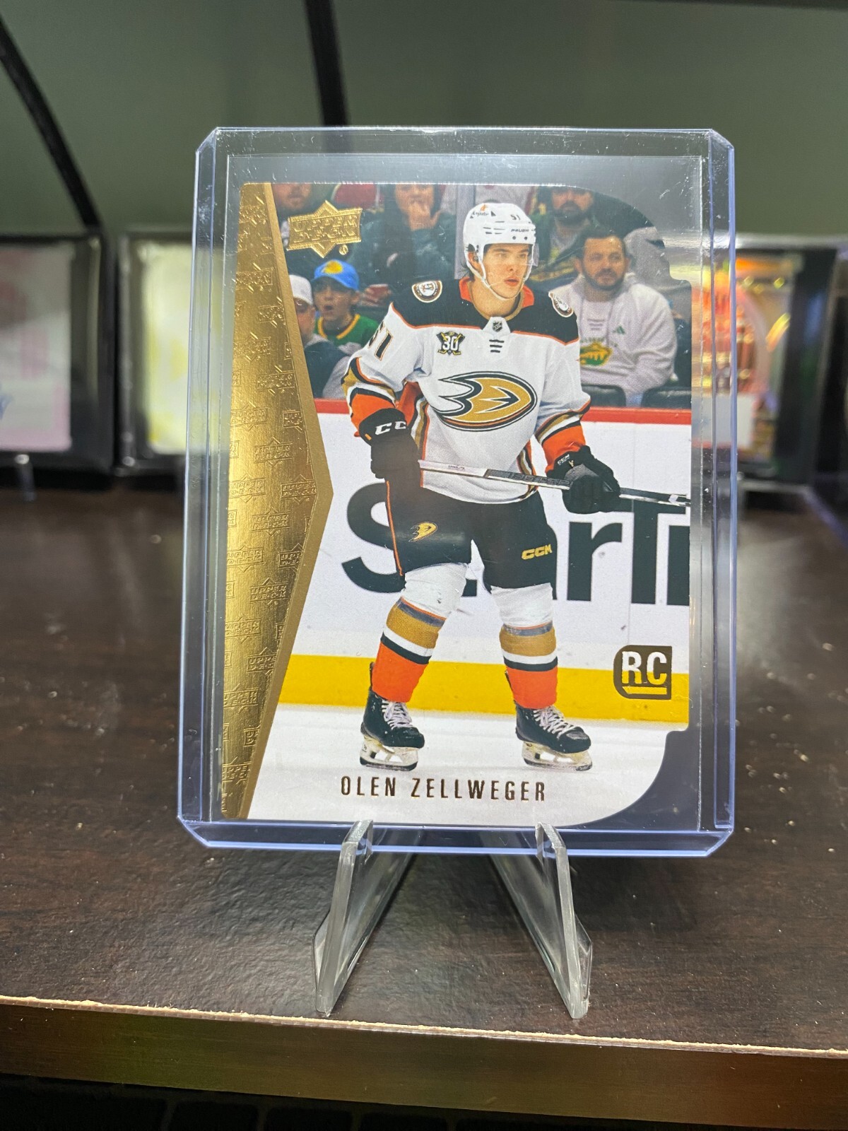 2024-25 Upper Deck Series 1 – Rookie Tribute Die Cuts Olen Zellweger #RDT-4 (RC)