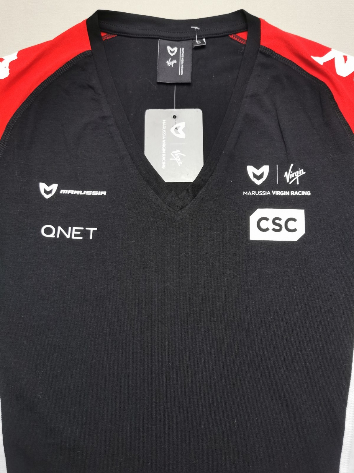 MARUSSIA VIRGIN RACING F1 TEAM Women UK S 2010-11 Team T-Shirt NEW Black V-Neck