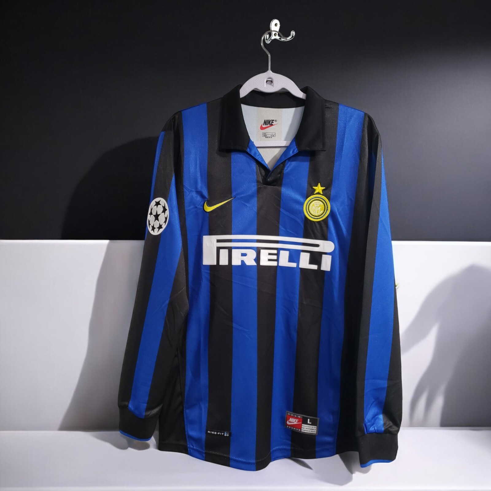 FC INTER DE MILAN 98/99 HOME – JERSEY RETRO – SOCCER – LARGE (USA-MEDIUM)