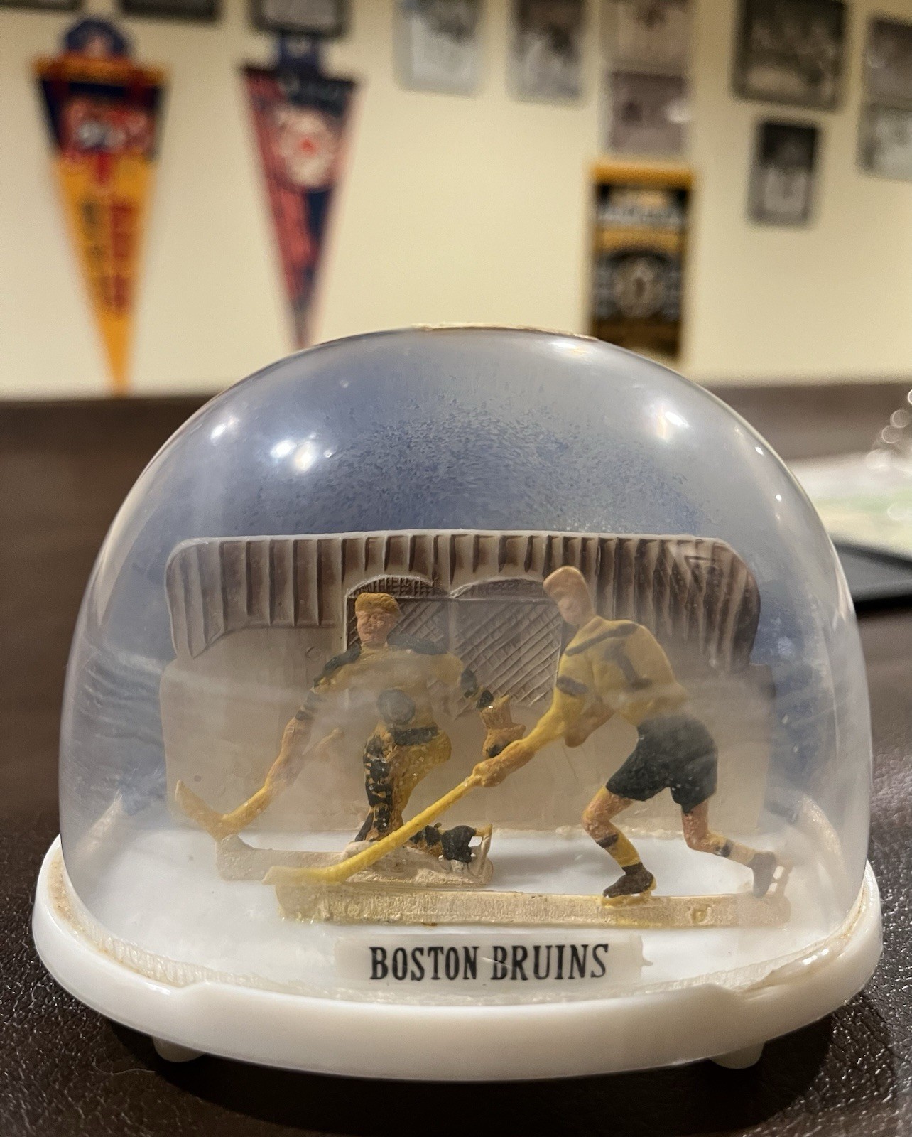 1970’s – BOSTON BRUINS – SNOWDOME – MADE IN HONG KONG – ORIGINAL
