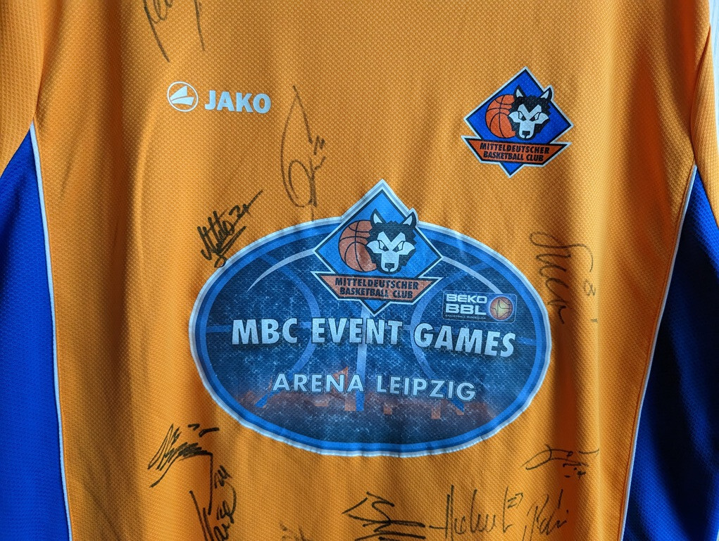 Mitteldeutscher Basketball Club Signed Shirt MBC Event Games Leipzig