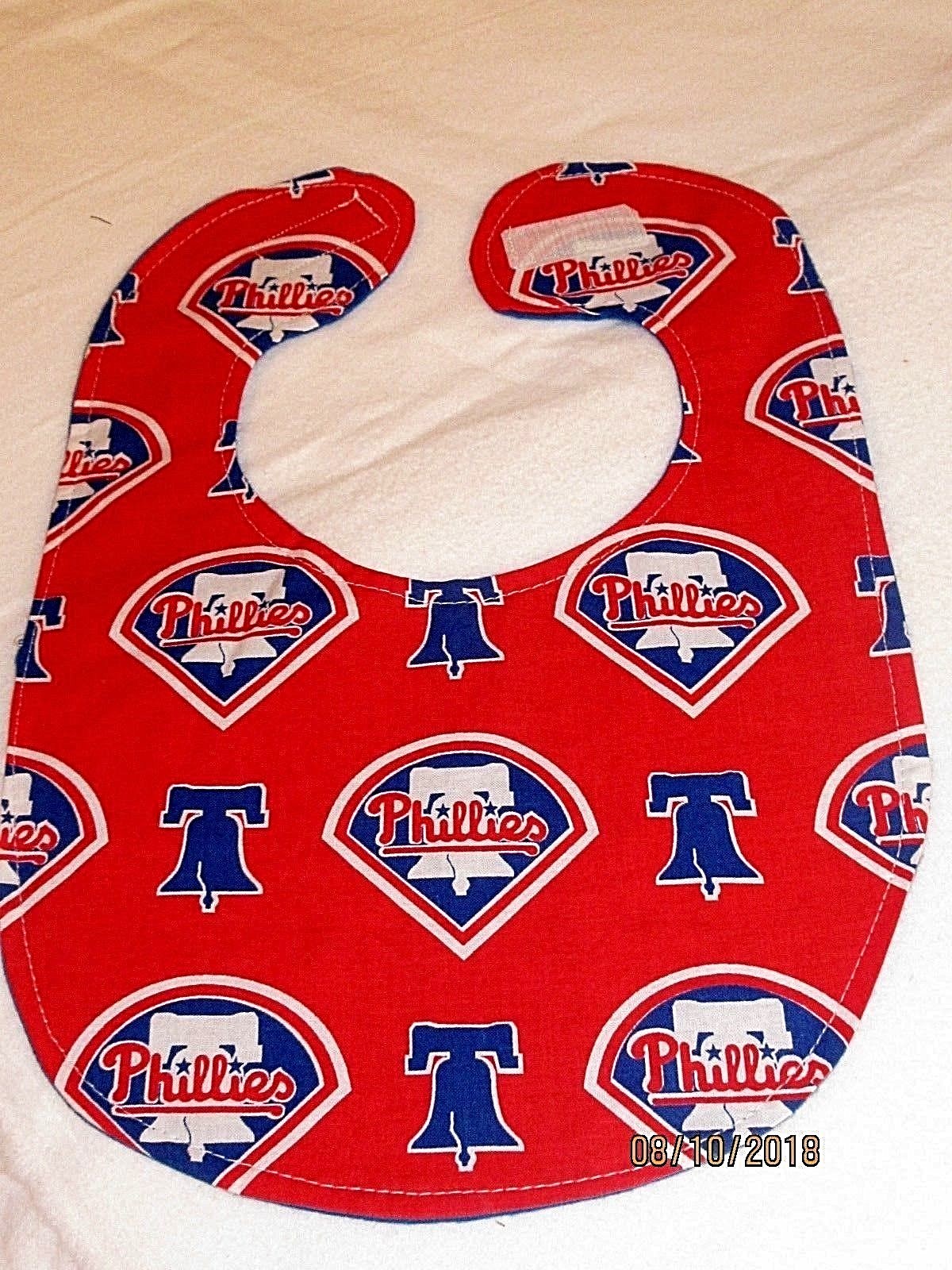 MLB PHIDELPHIA PHILLIES BASEBALL TEAM BABY BIB WATERPROOF LINING