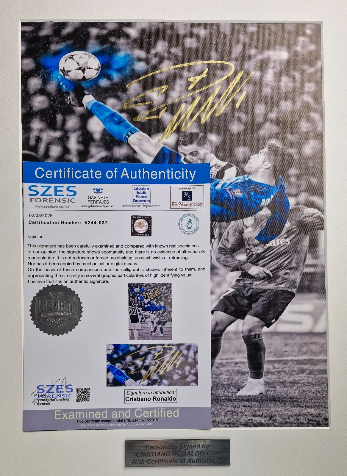 Cristiano Ronaldo autographed canvas Hand Signed FRAMED w/COA Free shipping