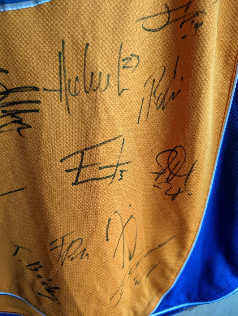 Mitteldeutscher Basketball Club Signed Shirt MBC Event Games Leipzig