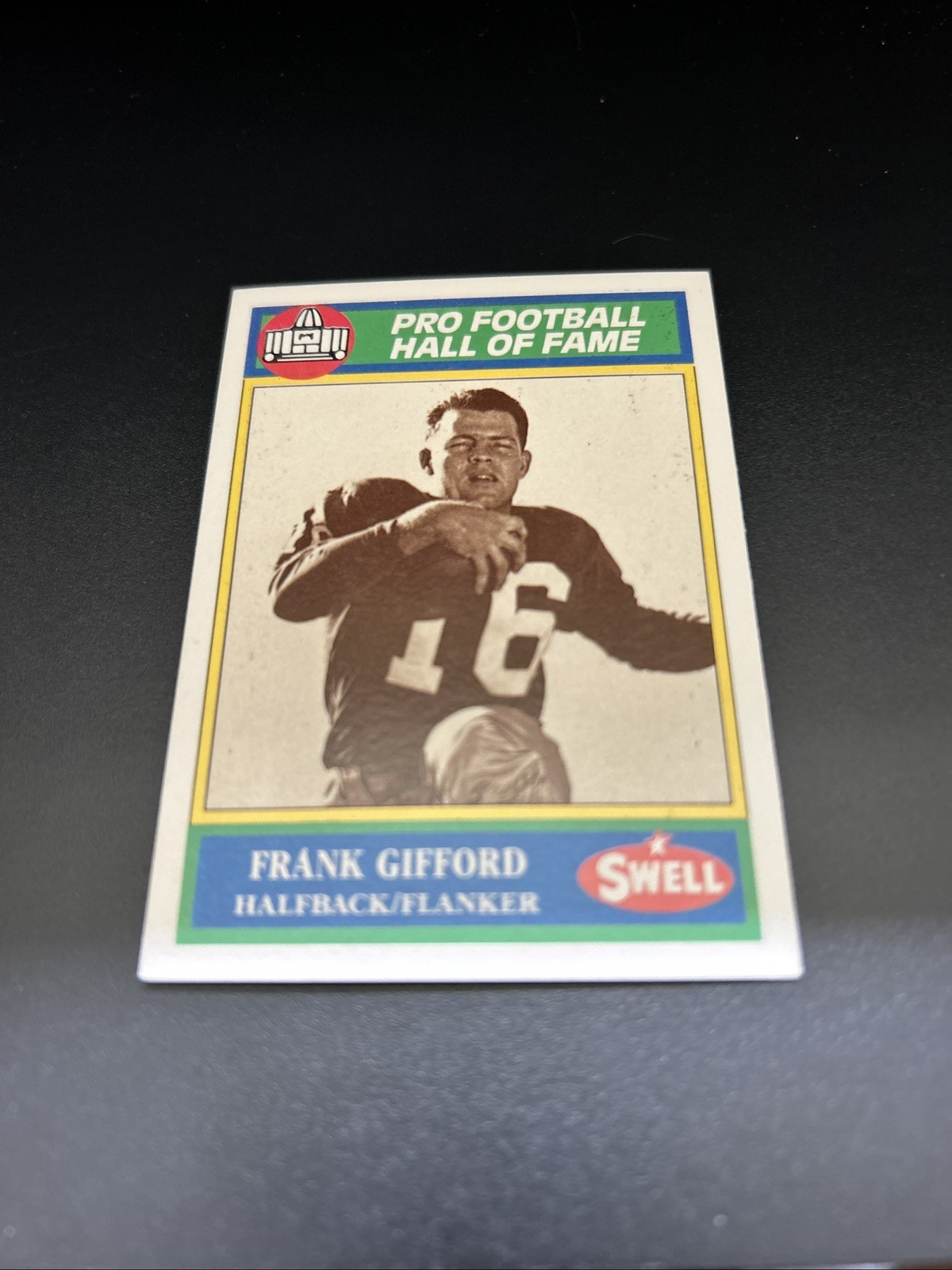 “FRANK GIFFORD” NEW YORK GIANTS SWELL PRO FOOTBALL HALL OF FAME FOOTBALL CARD
