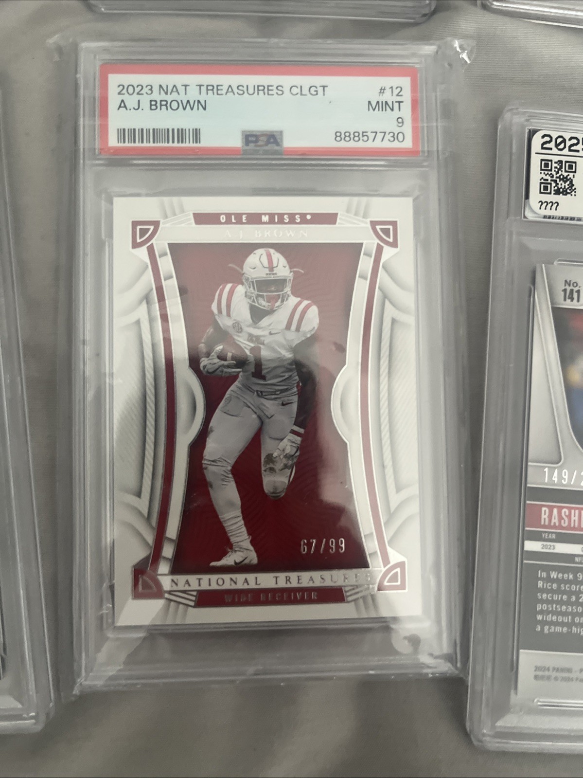 21 PSA Graded Lot Football With PSA 8,9 And 10