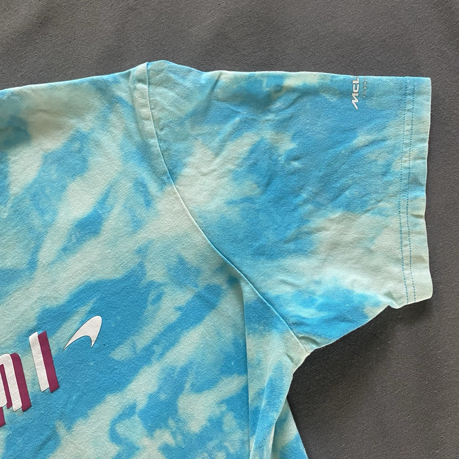 McLaren Formula 1 Team Miami T Shirt Mens Large Light Blue Bleach Dye F1