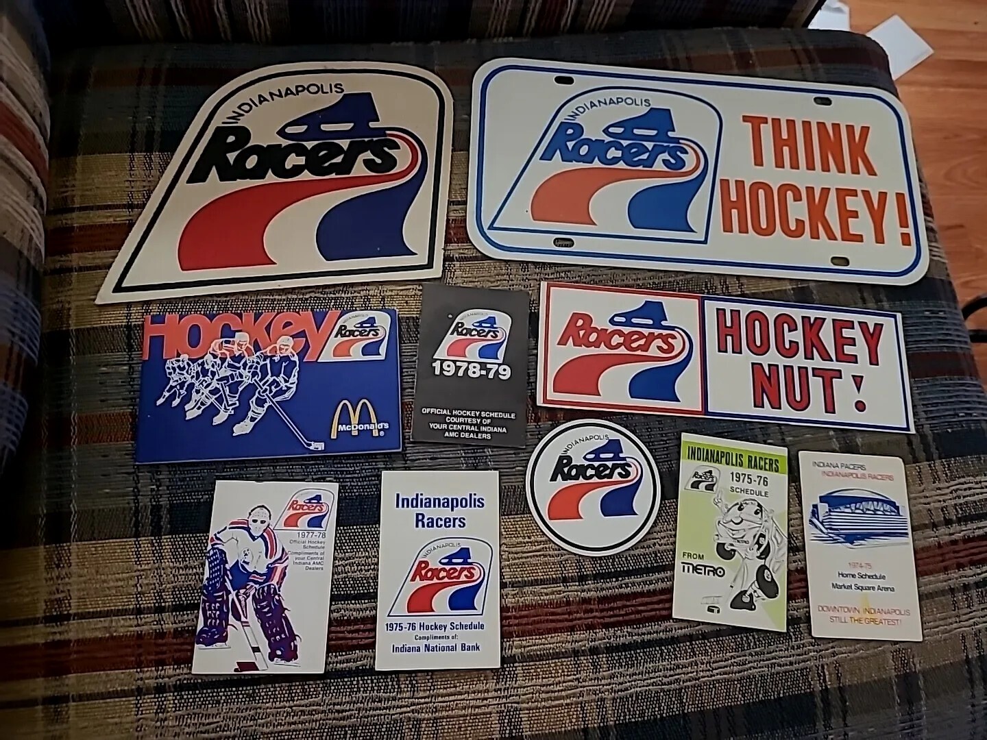 1970S INDIANAPOLIS RACERS MEMORABILIA WHA HOCKEY LICENSE PLATE CREST SCHEDULES