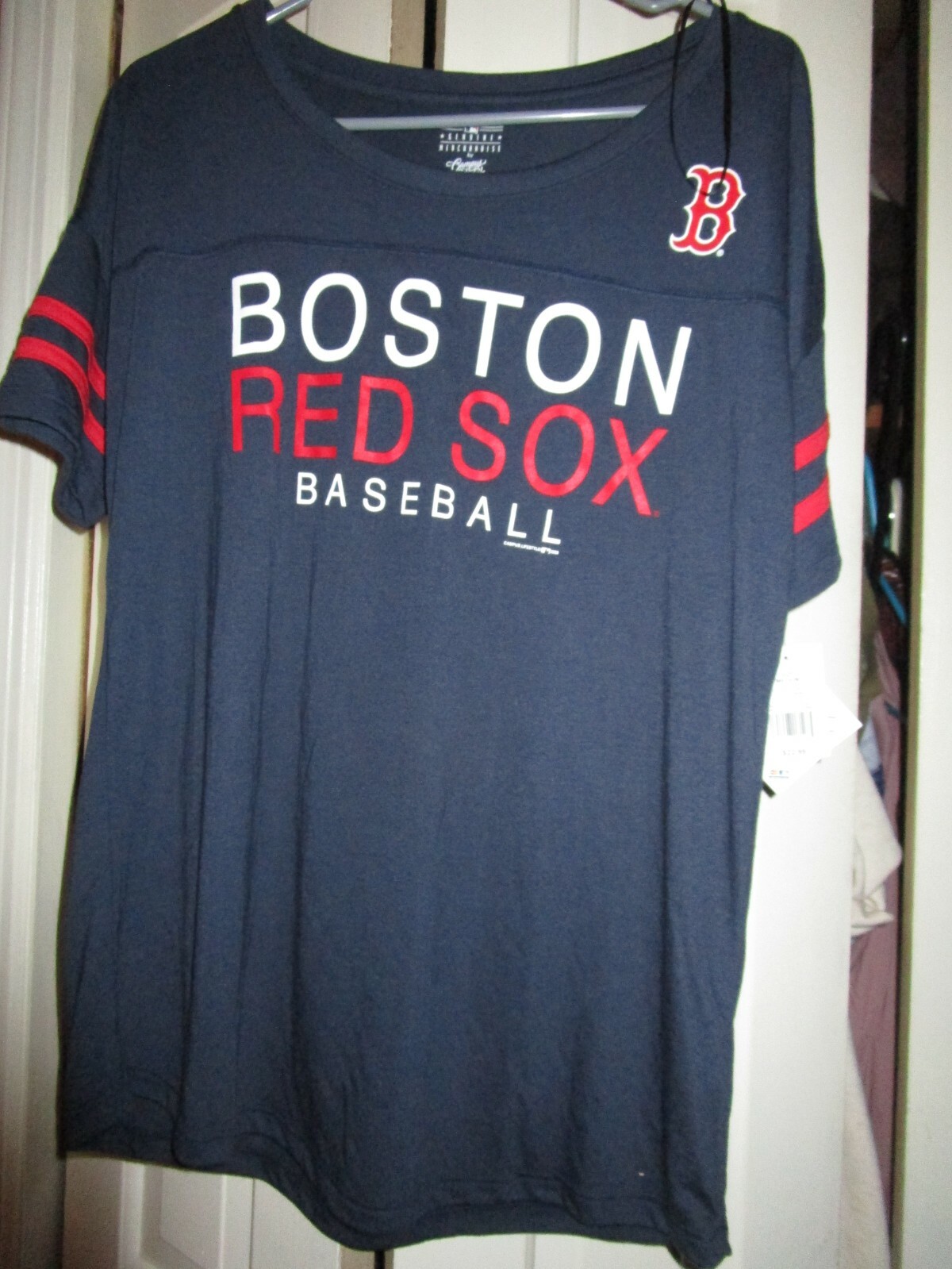 MLB Boston Red Sox Women’s Poly Rayon T-Shirt – M Medium
