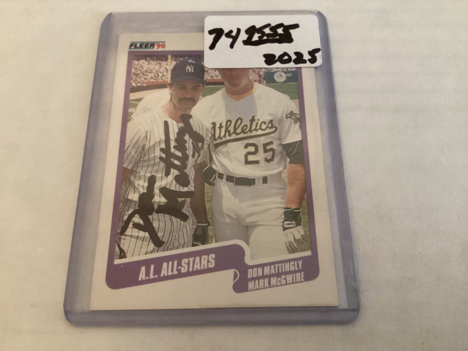 DON MATTINGLY ,1990 Fleer, Card #638, ✒️🥎 AUTOGRAPHED 🥎🖋️ !!