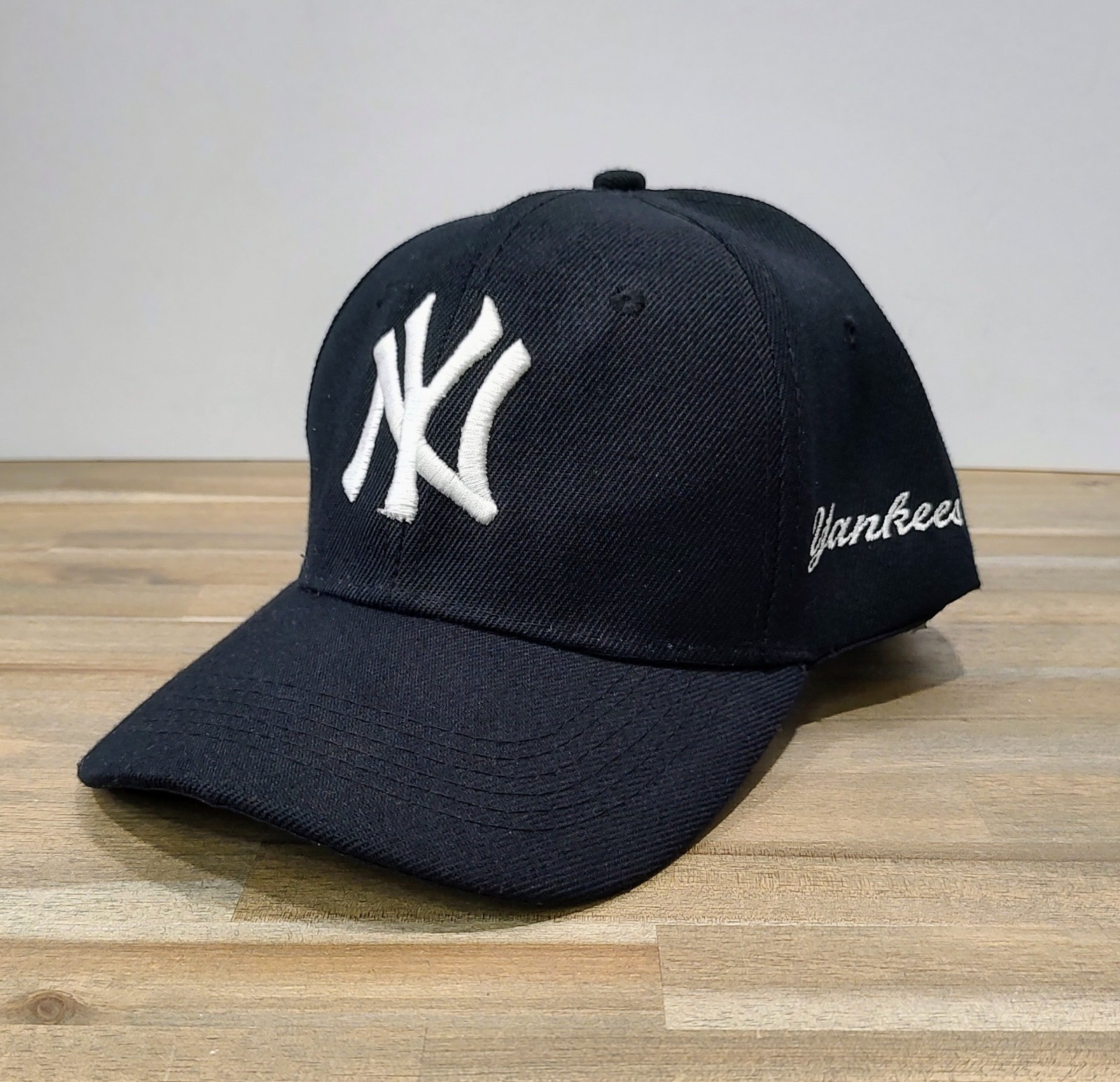 New York Yankees MLB Cap Black Hook & Loop Hat Adjustable No Brand