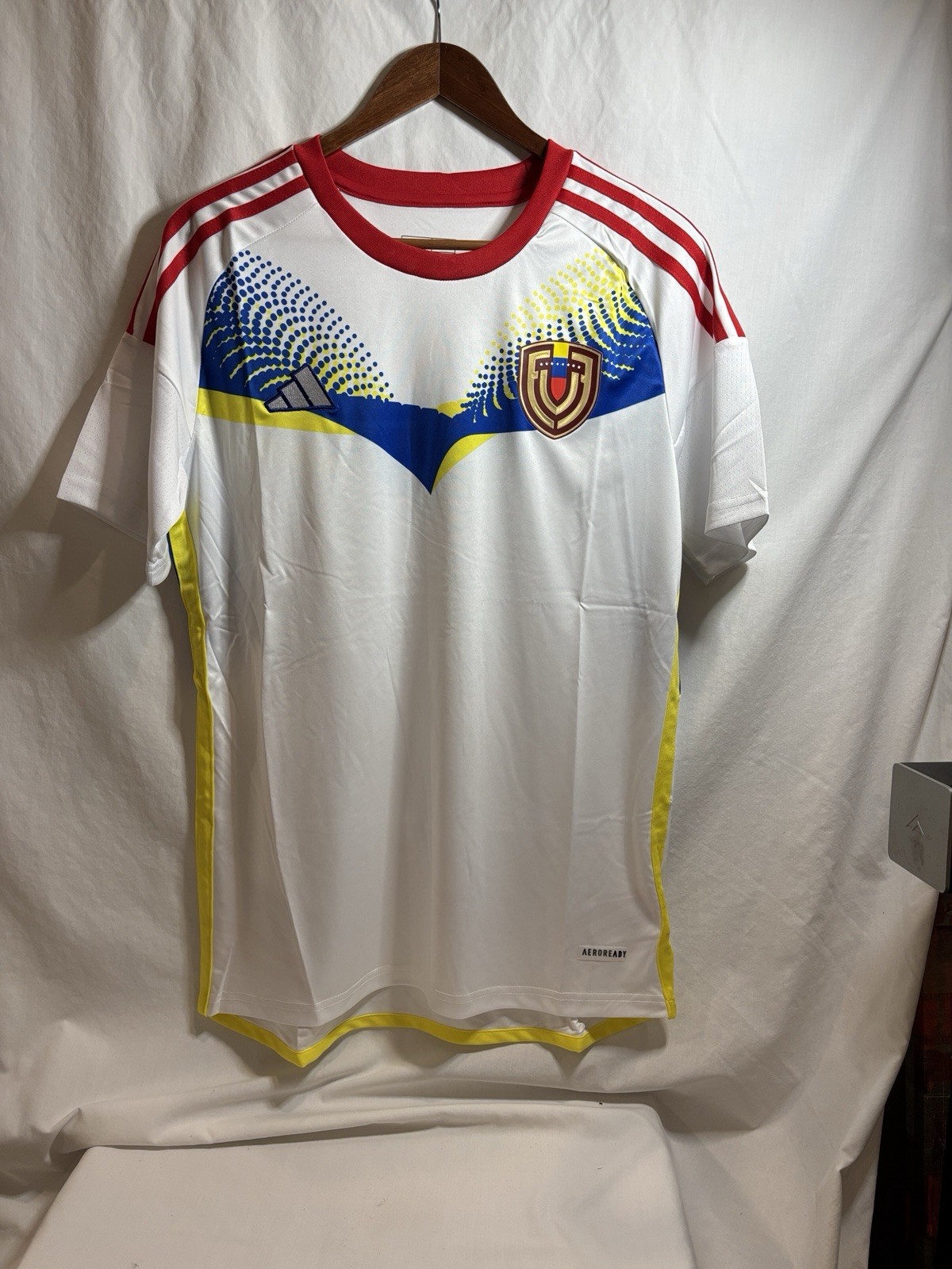 Adidas venezuela Away Soccer Jersey La Vinotinto 2023/24 White, Men’s Small, NWT