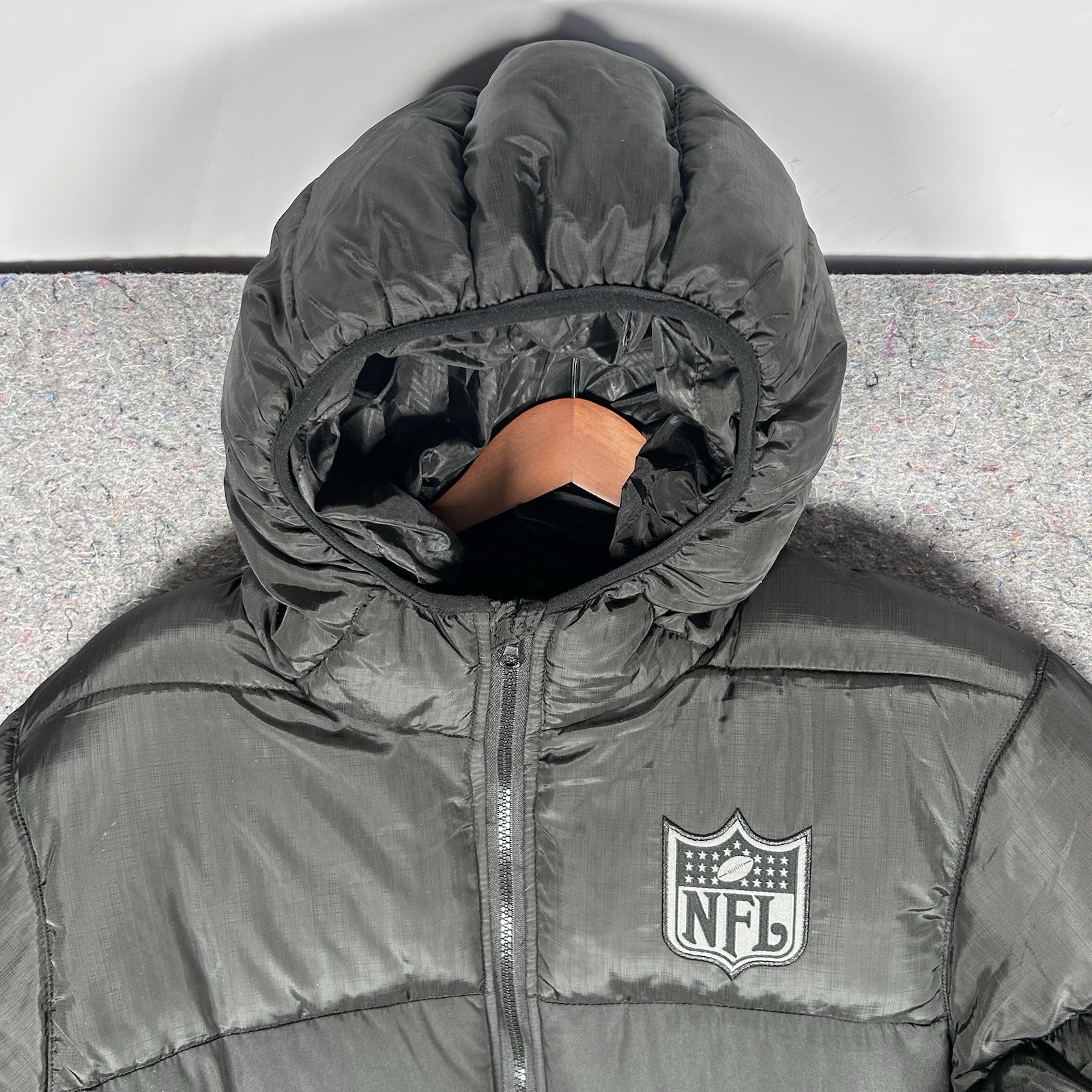 NFL Official Parka Puffer Jacket Hooded Winter Coat BLACK Mens Medium NWT