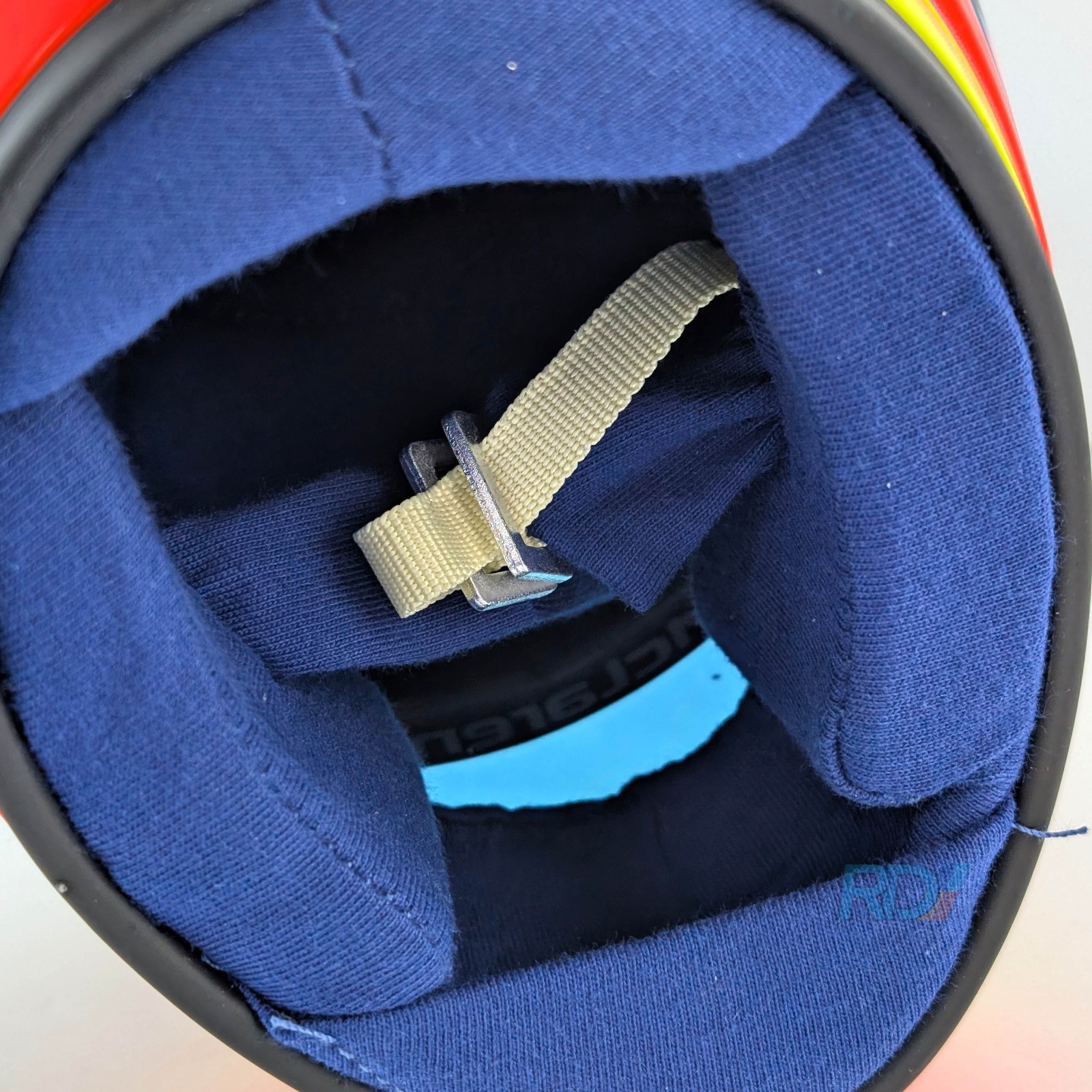 2025 Oscar Piastri McLaren Mini Helmet – 1:2 Scale Bell F1 Helmet – 4100412