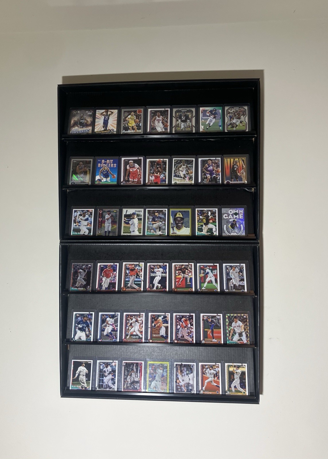 Sports Cards Display Stand Shelf economy corrugated cardboard with plastic rails