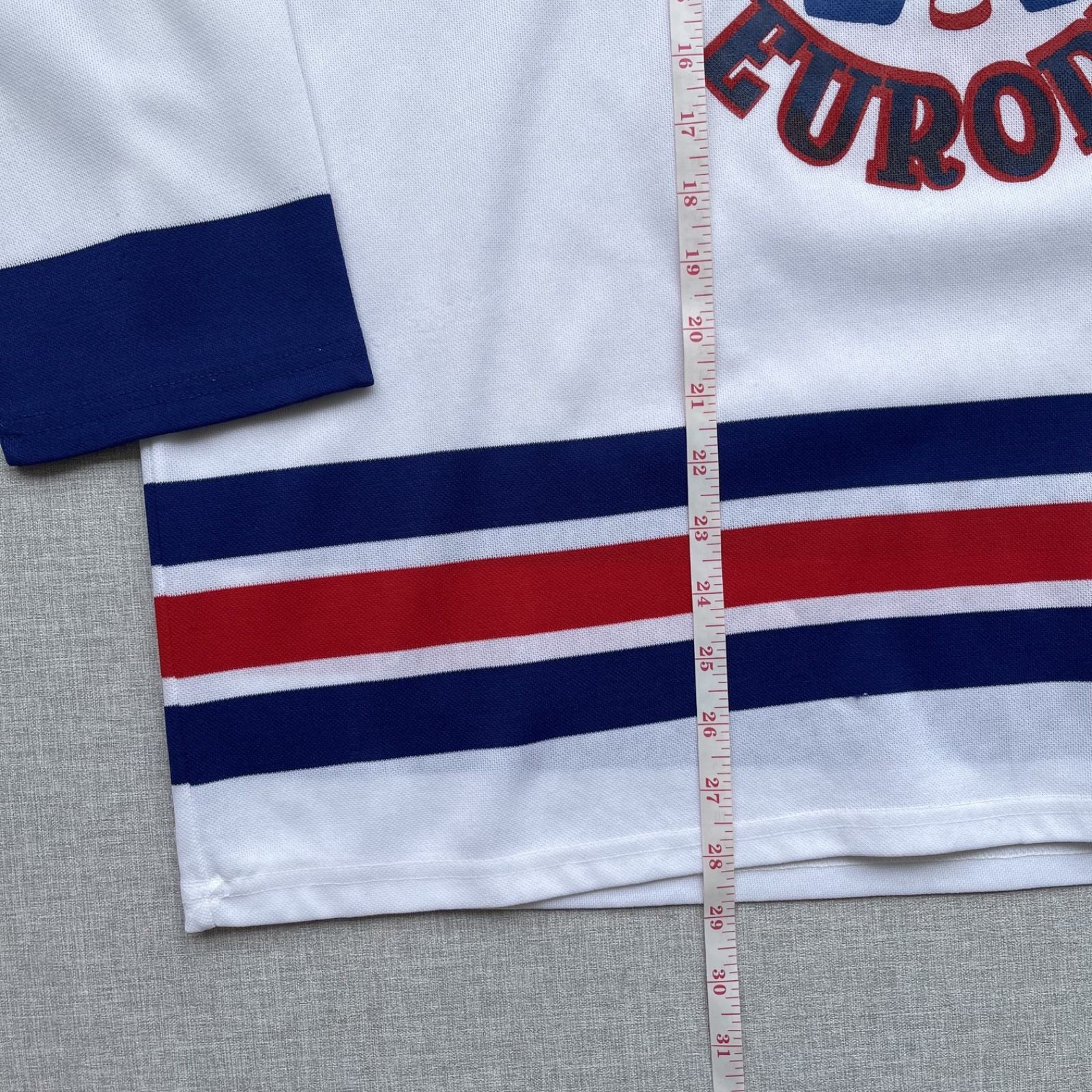Vintage 1986 USA Europe Hockey Jersey Gunzo’s #2 White Red Blue Adult XL