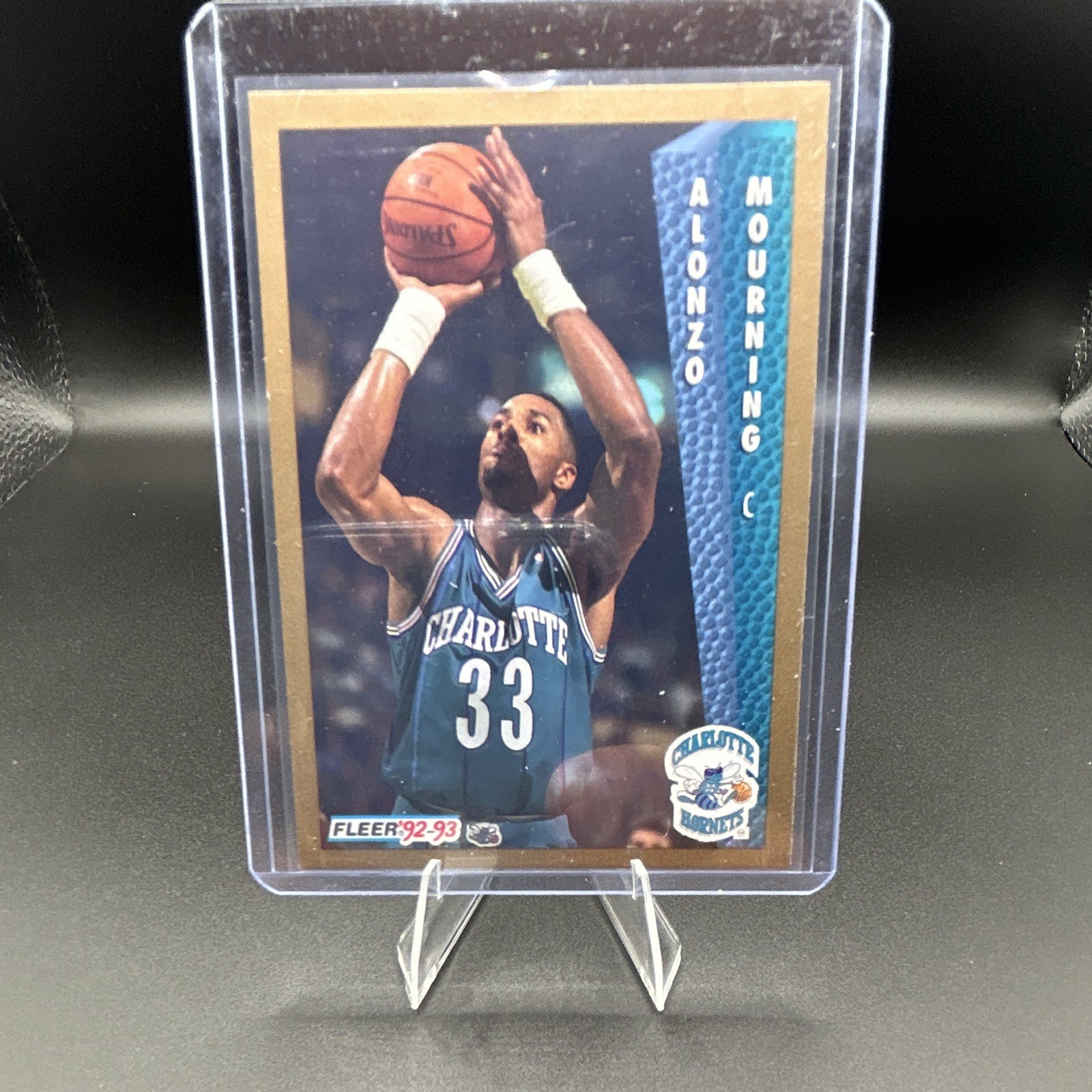 Fleer 1992-93 Alonzo Mourning #311 Charlotte Hornets NBA Basketball Card