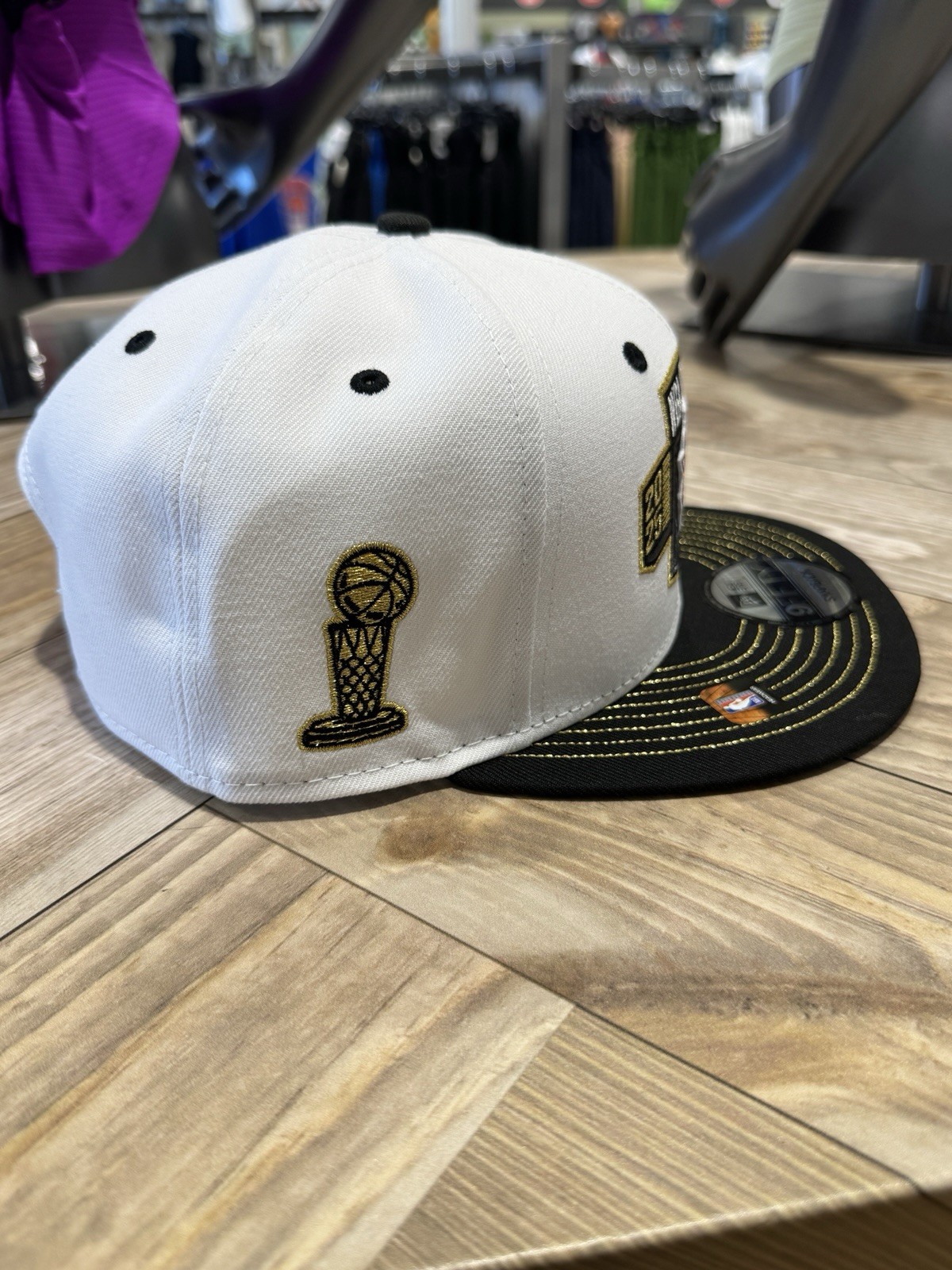 New Era Adult 2026 NBA Champions New York Knicks Locker Room 9Fifty Hat IN HAND